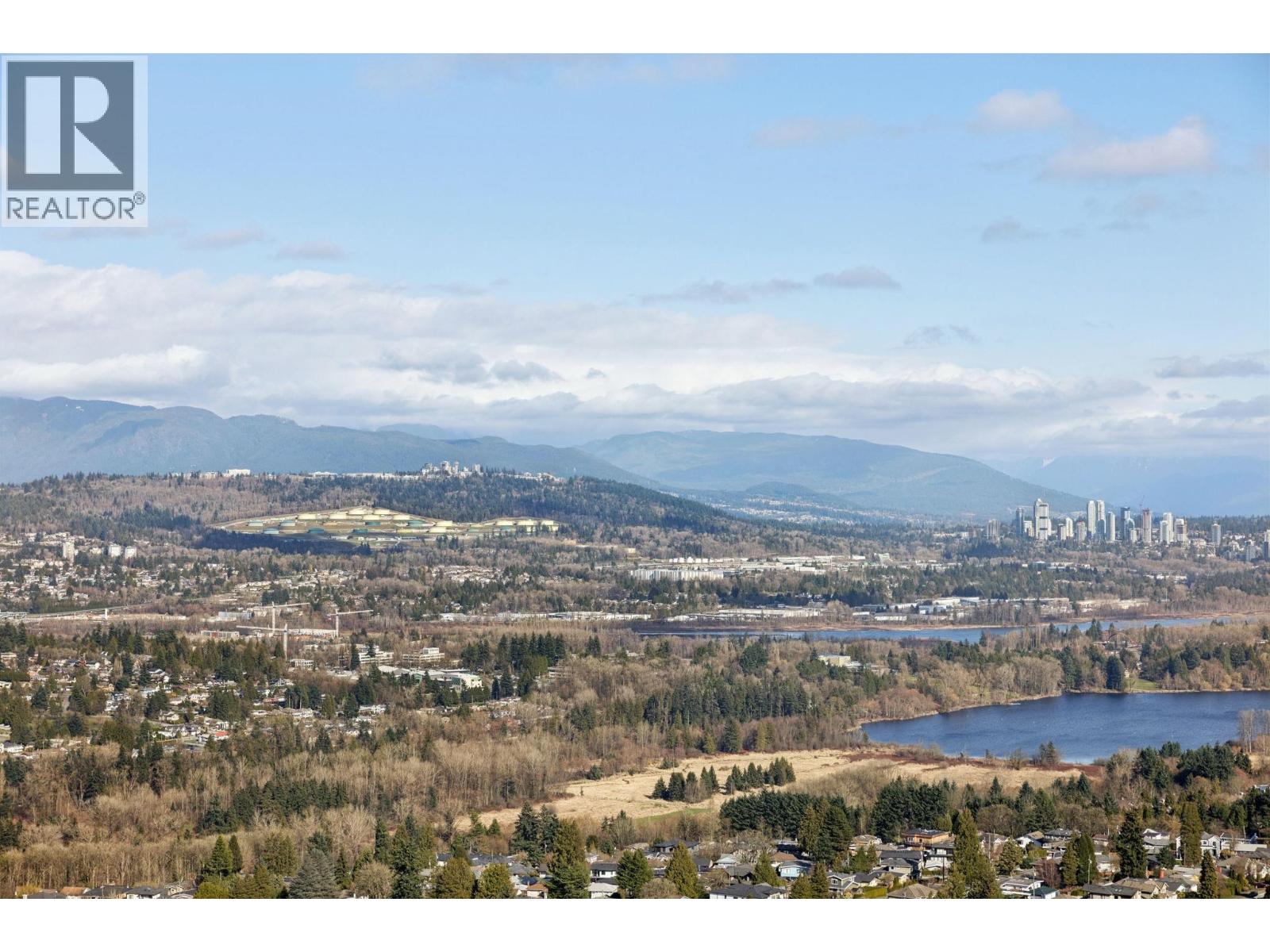 3903 4688 KINGSWAY, Burnaby