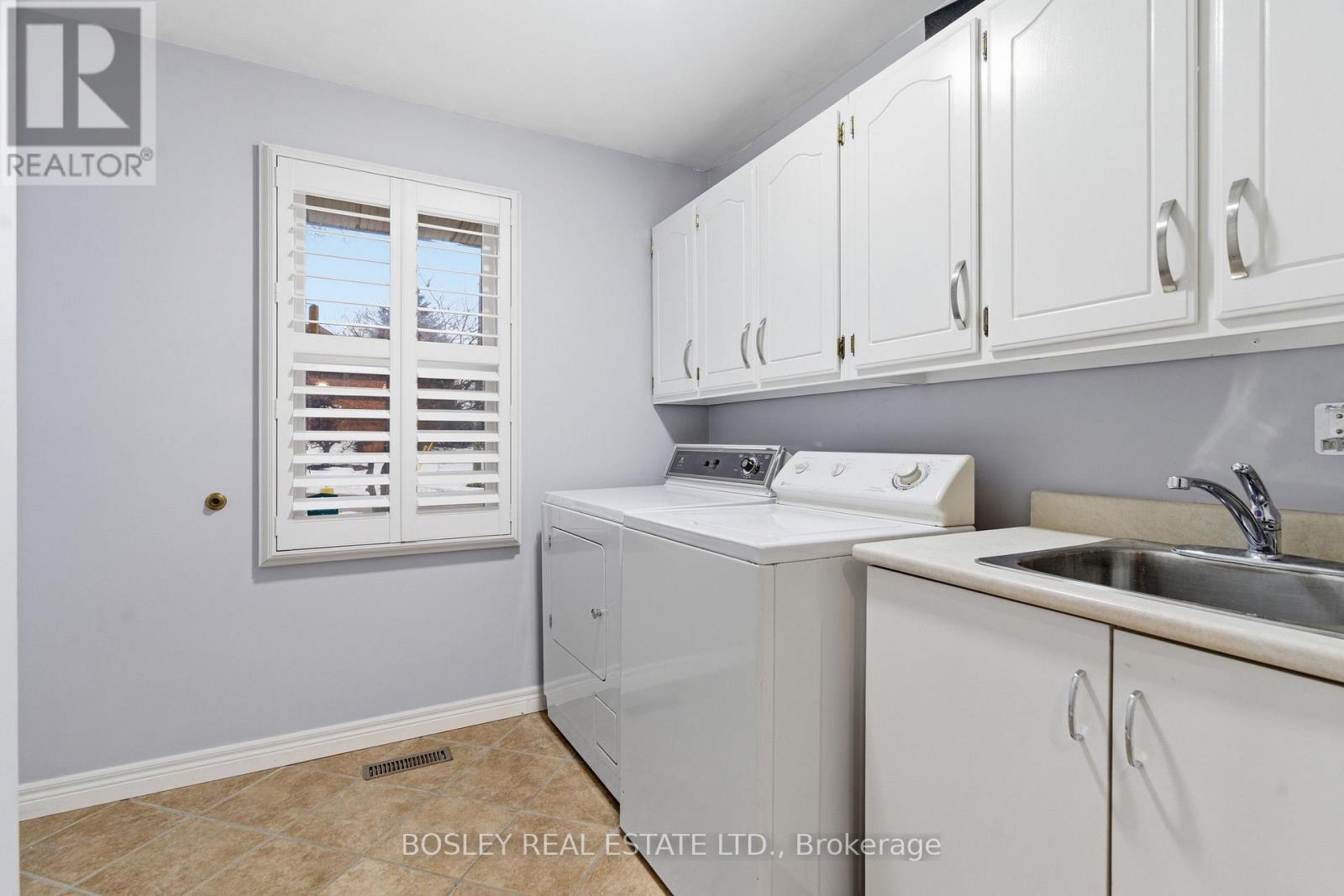 3 PINEHILL DRIVE — photo 19