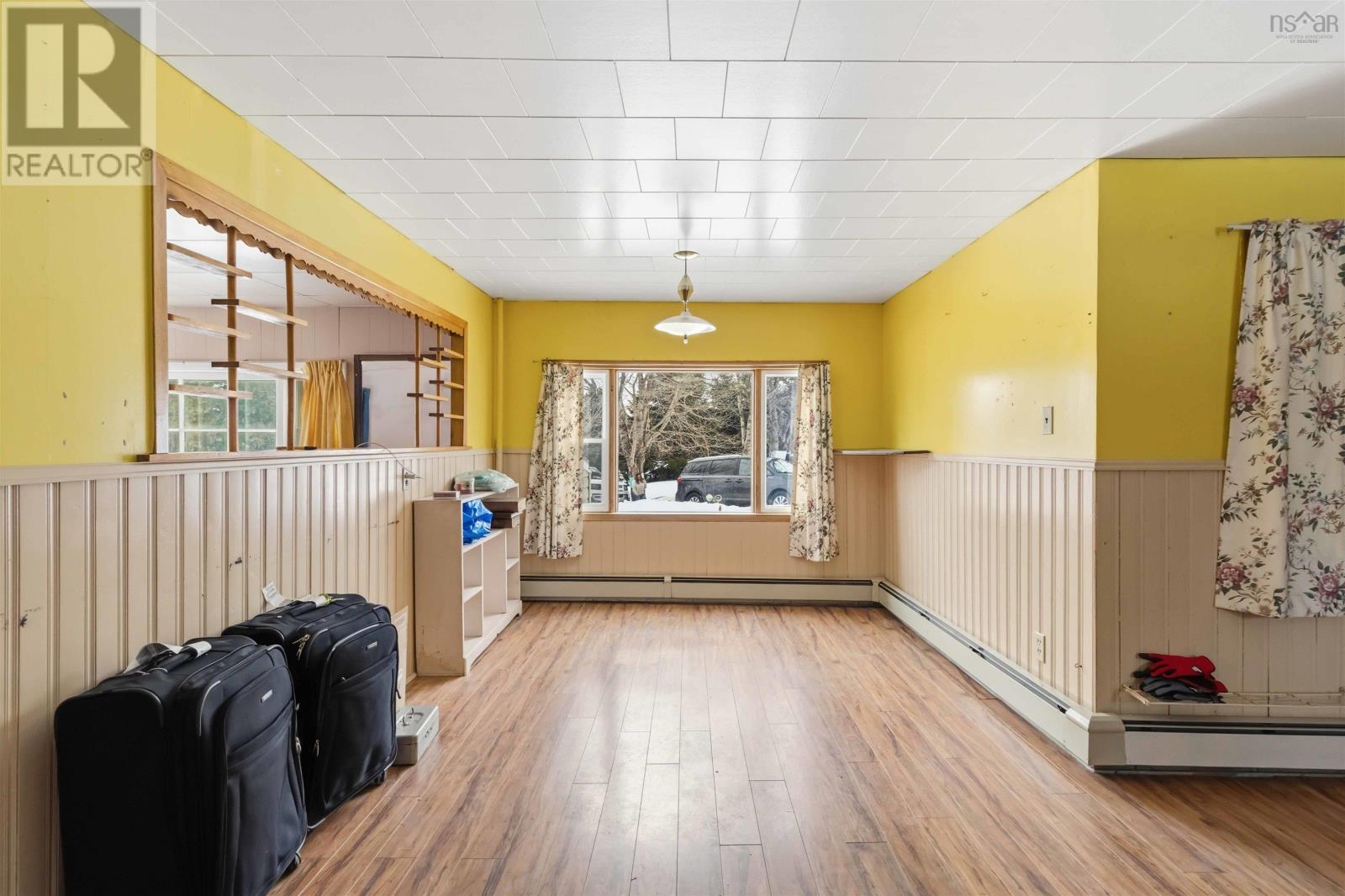 Property 10 of 50 of 67 Croft Avenue