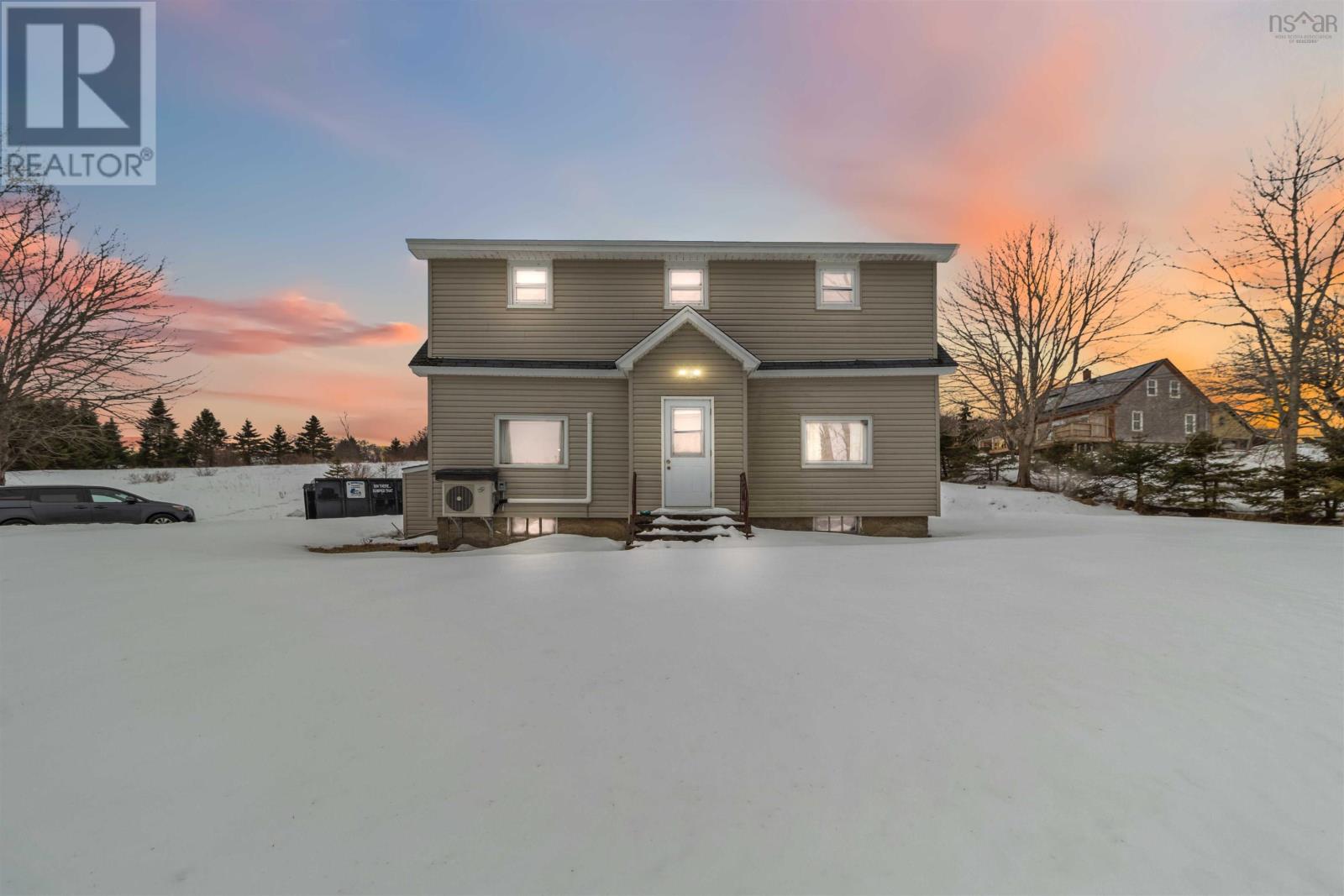 Property 2 of 50 of 67 Croft Avenue