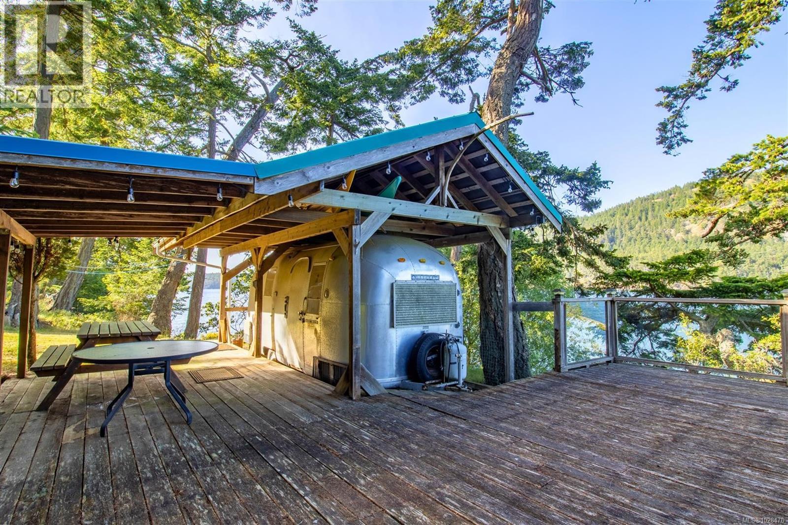  6903 Shark Road, Pender Island