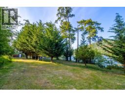 6903 Shark Rd, Pender Island, BC V0N2M2 Photo 14
