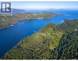 6903 Shark Rd, Pender Island, BC V0N2M2 Photo 6