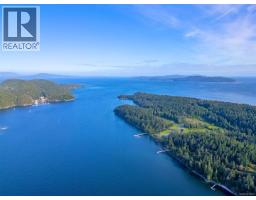 6903 Shark Rd, Pender Island, BC V0N2M2 Photo 8