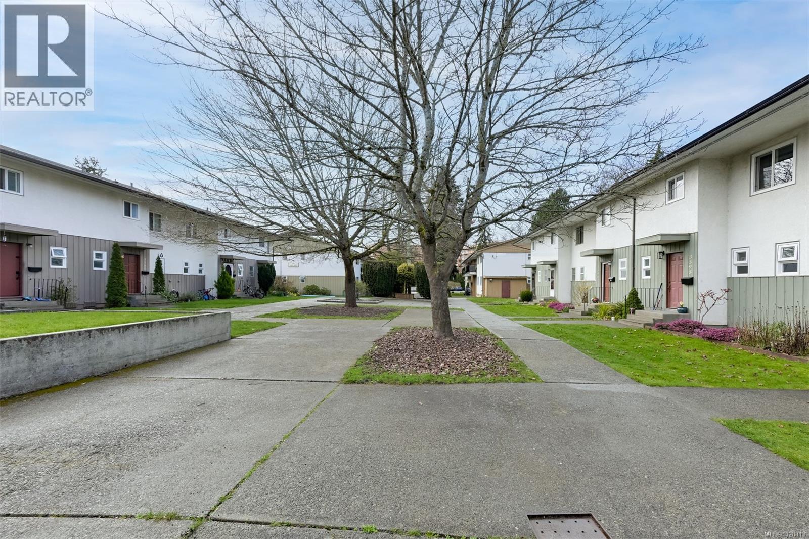 3596 TILLICUM RD - 27