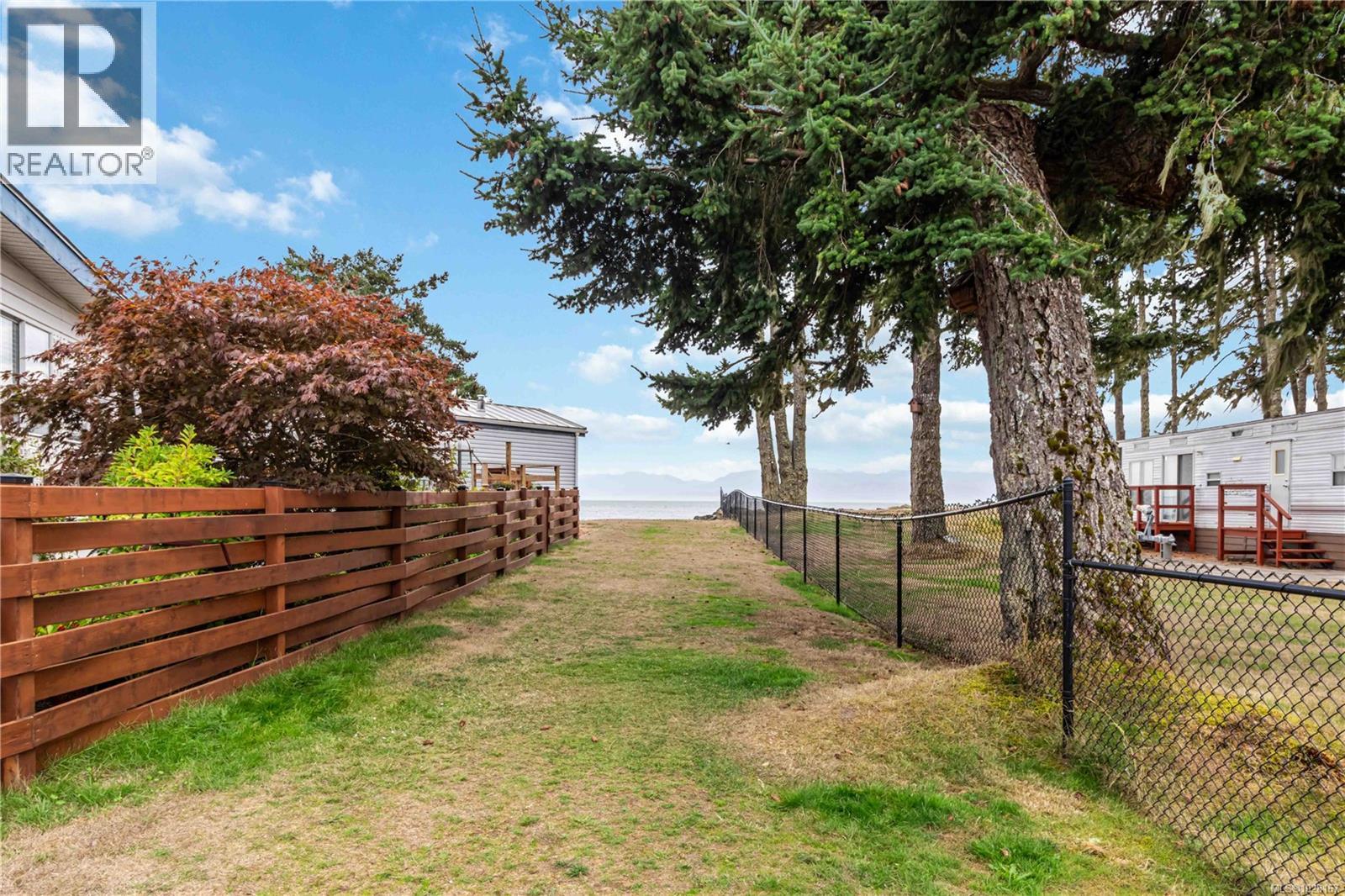 32 7871 West Coast Road, Sooke