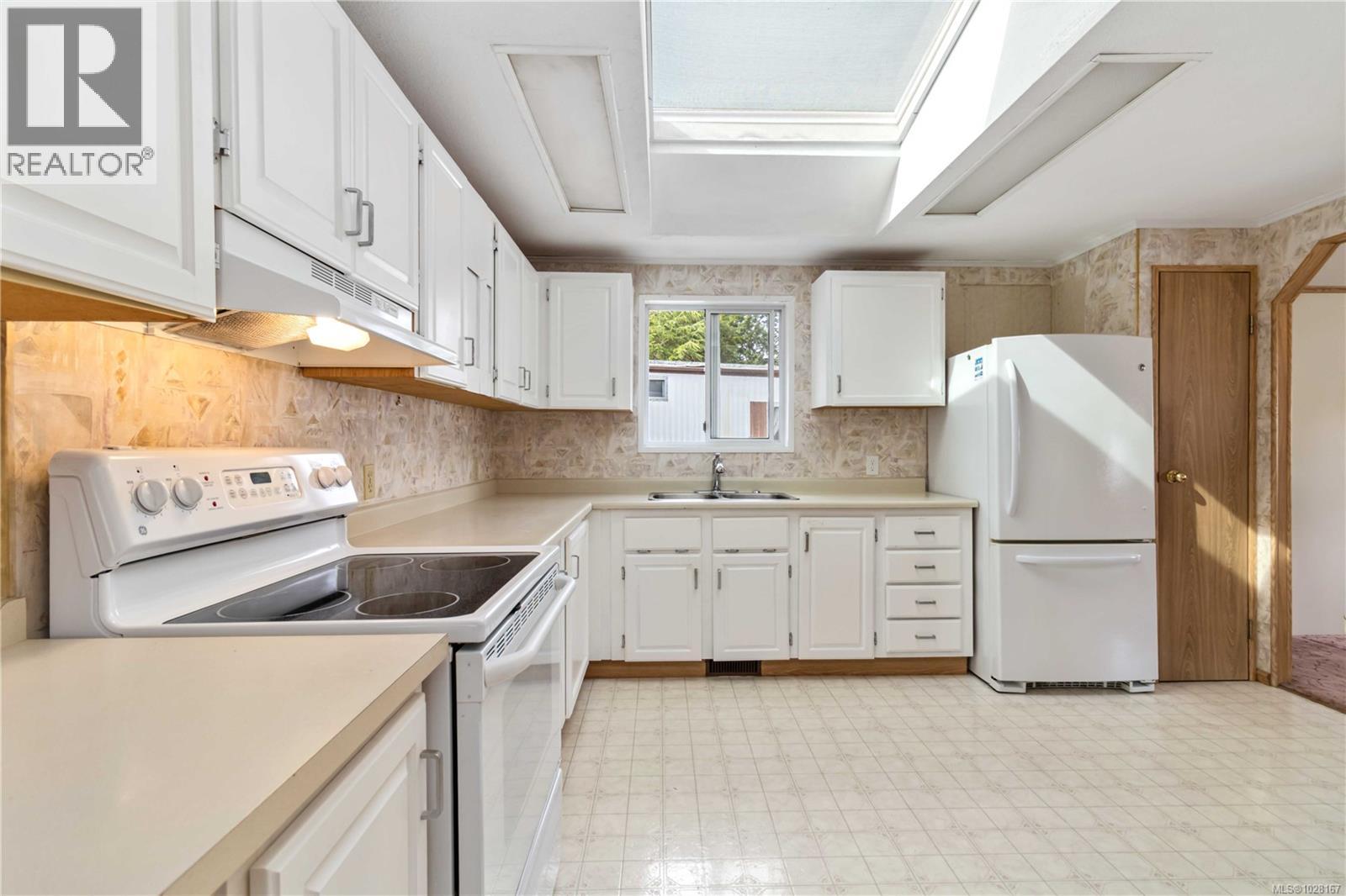 #32 7871 West Coast Rd - 26