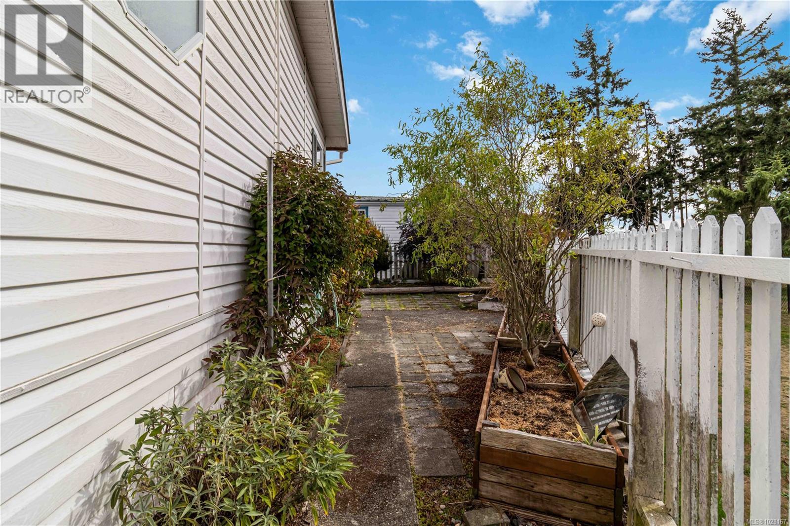 32 7871 West Coast Road, Sooke