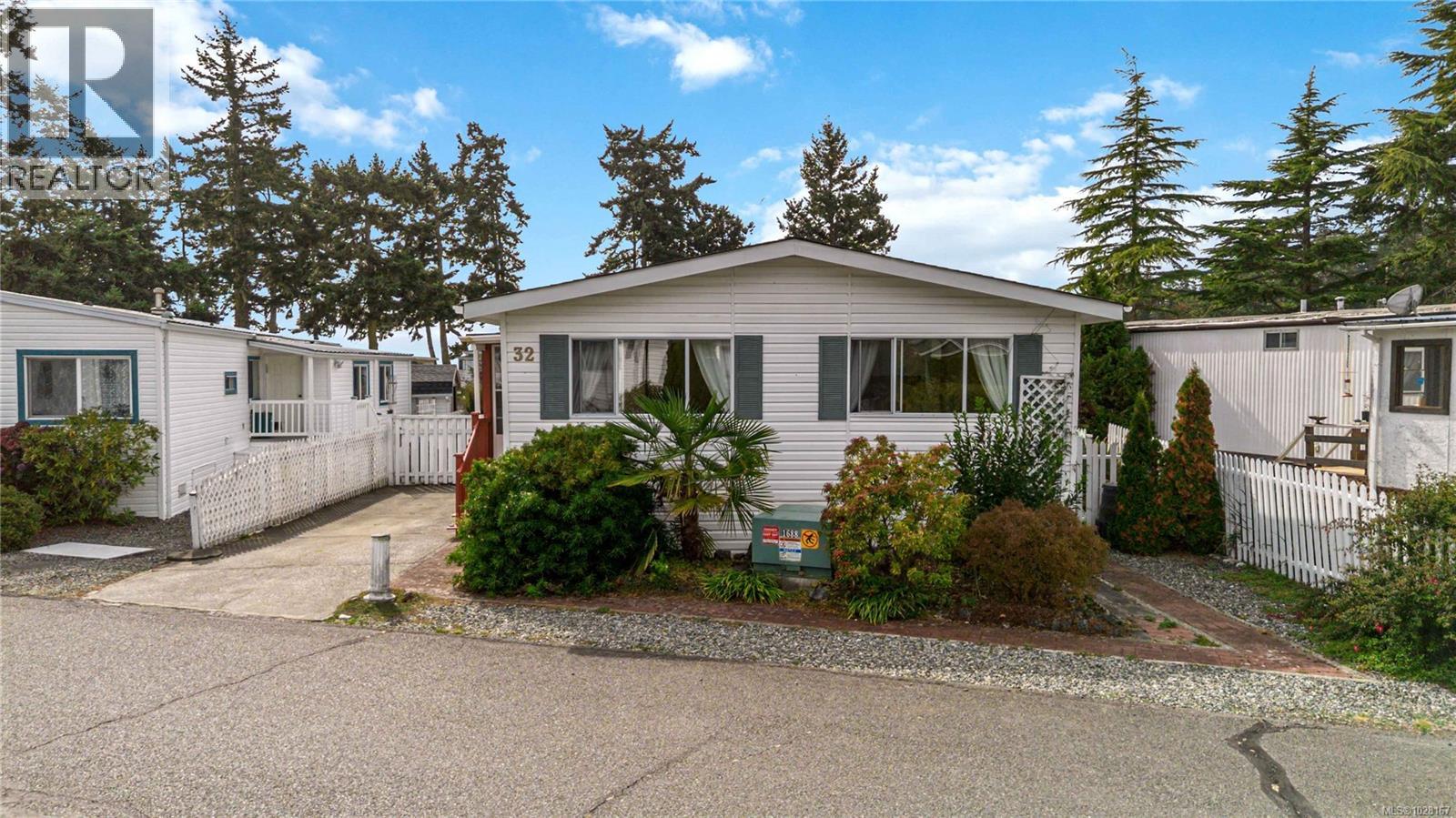 #32 7871 West Coast Rd - 54
