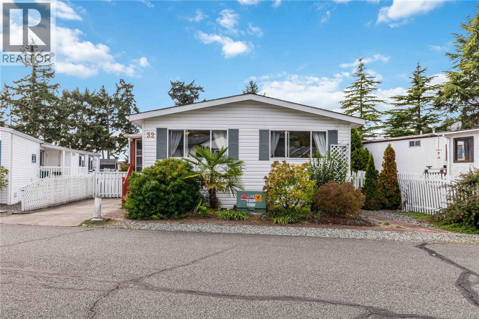 32 7871 West Coast Road, Sooke