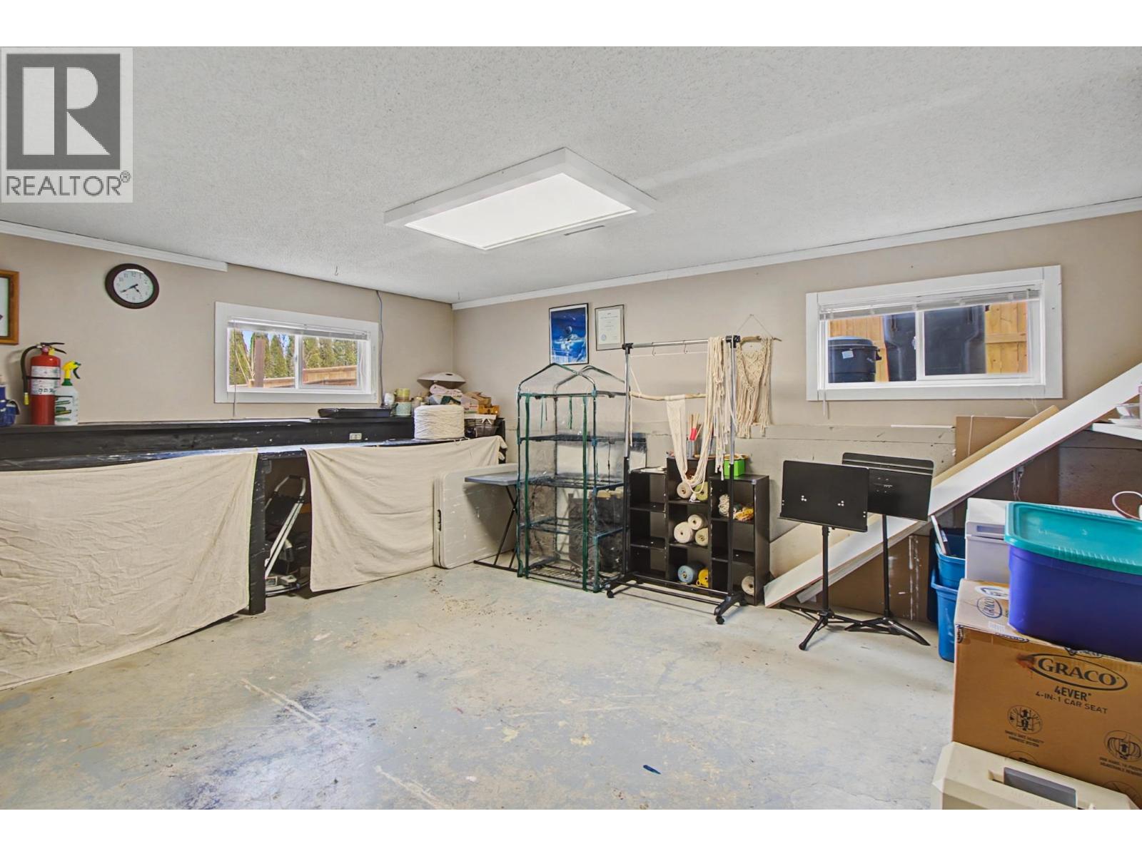 748 OCHAKWIN CRESCENT - 23