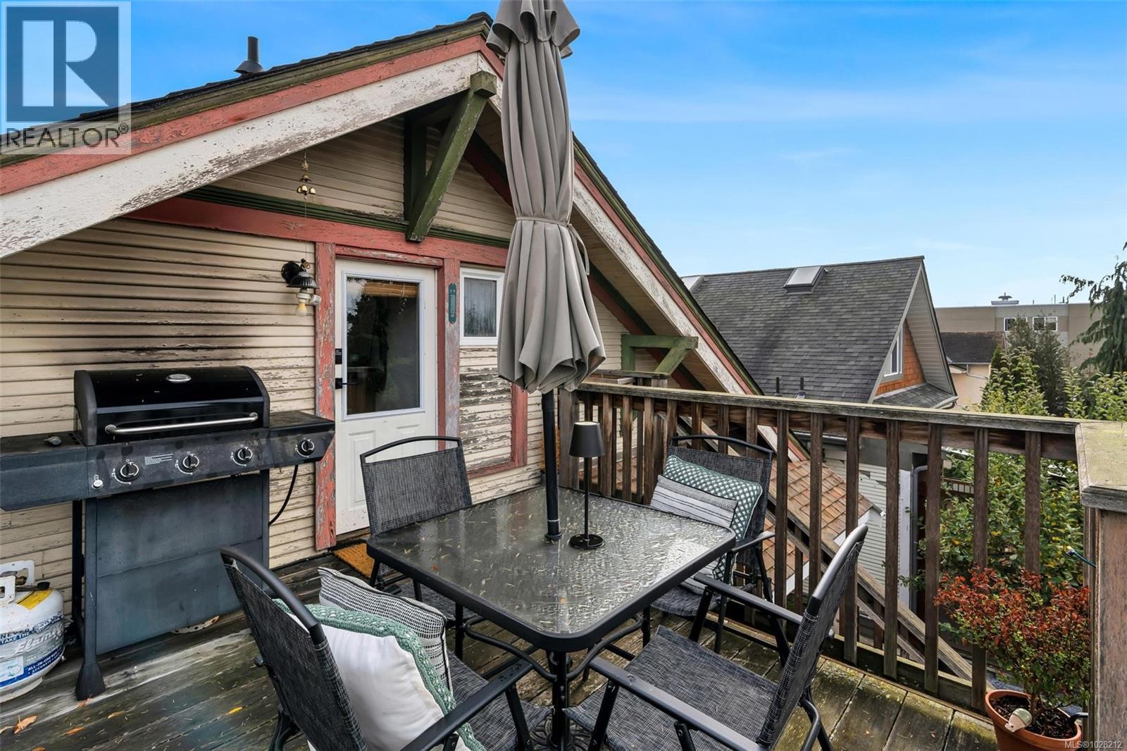 2652 Blackwood St - 19
