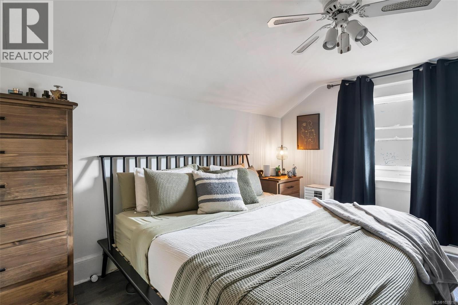 2652 BLACKWOOD ST - 24