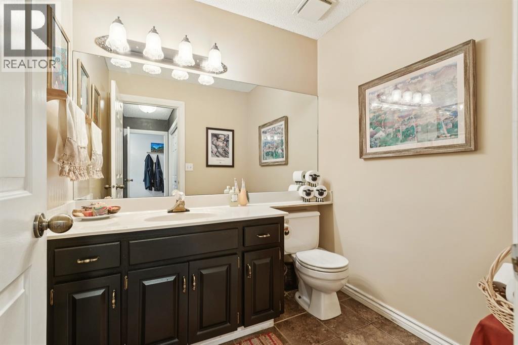 Single Family House for Sale in  Wood Valley Rise SW Woodbine Calgary 