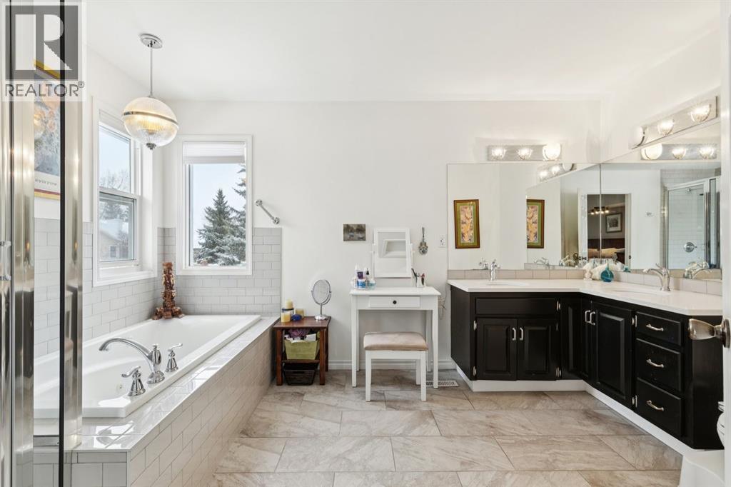 Single Family House for Sale in  Wood Valley Rise SW Woodbine Calgary 