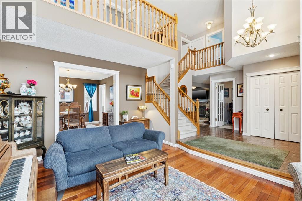 Single Family House for Sale in  Wood Valley Rise SW Woodbine Calgary 