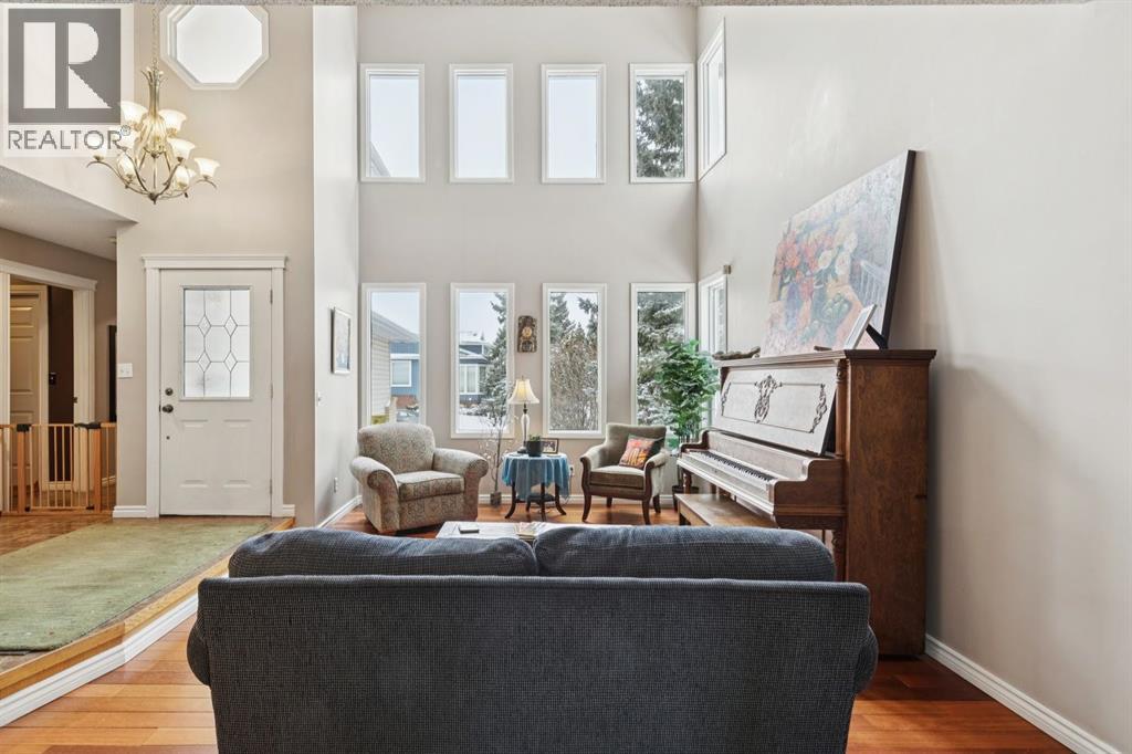 Single Family House for Sale in  Wood Valley Rise SW Woodbine Calgary 