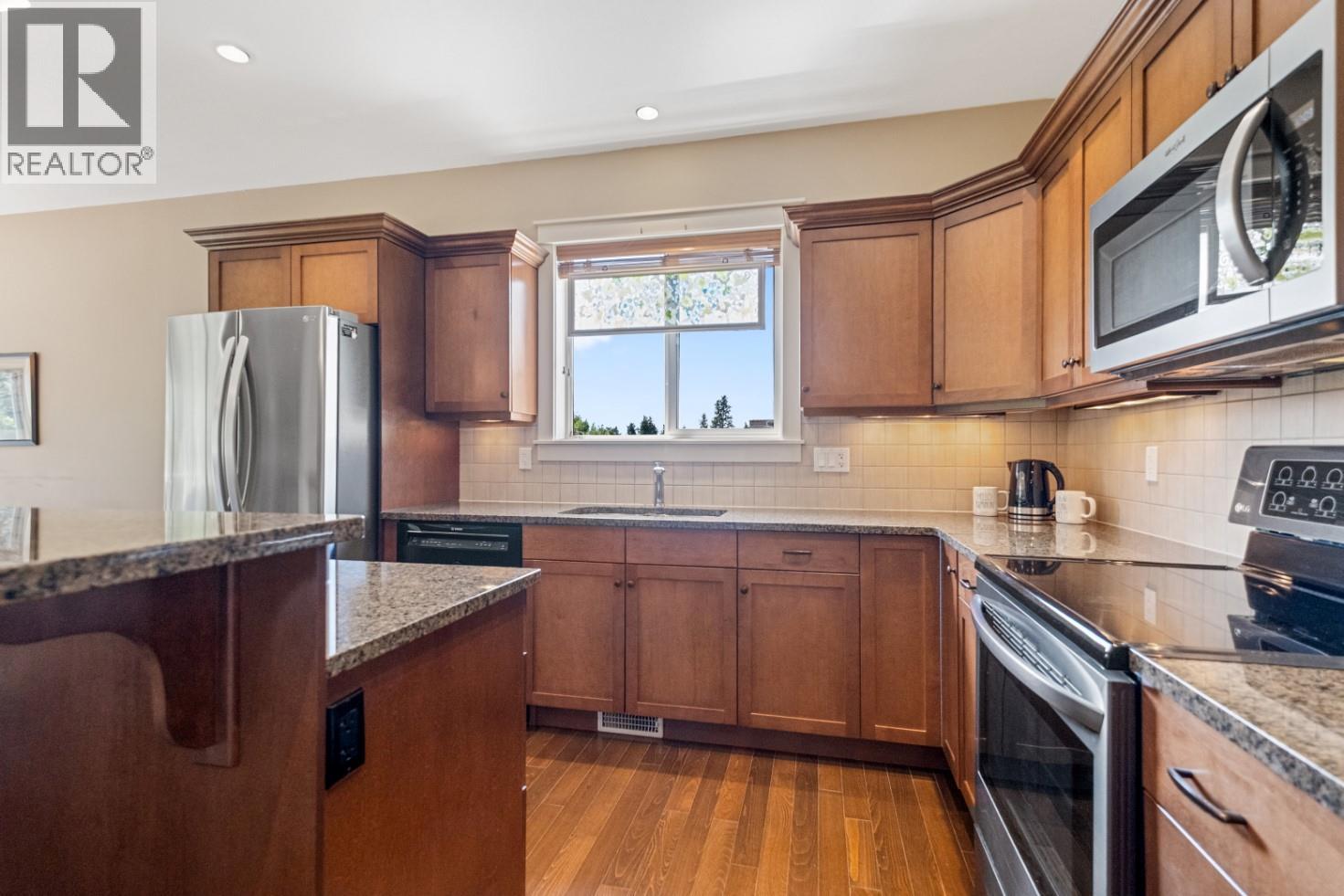 2568 Tuscany Drive, West Kelowna