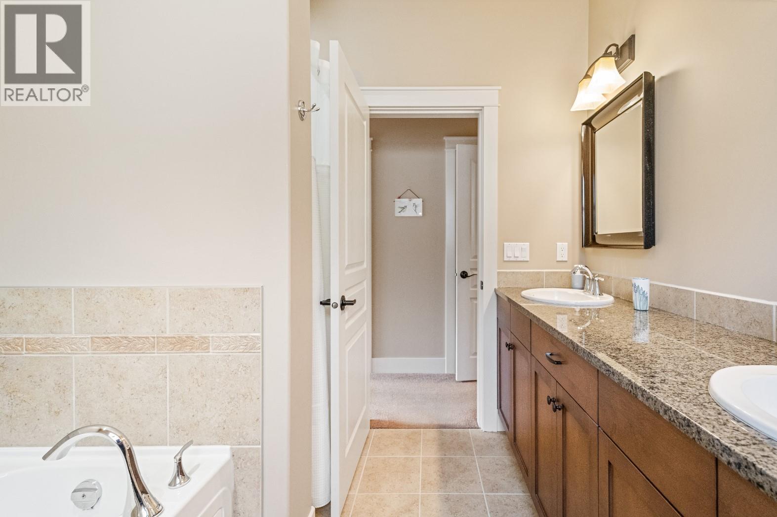 2568 Tuscany Drive, West Kelowna