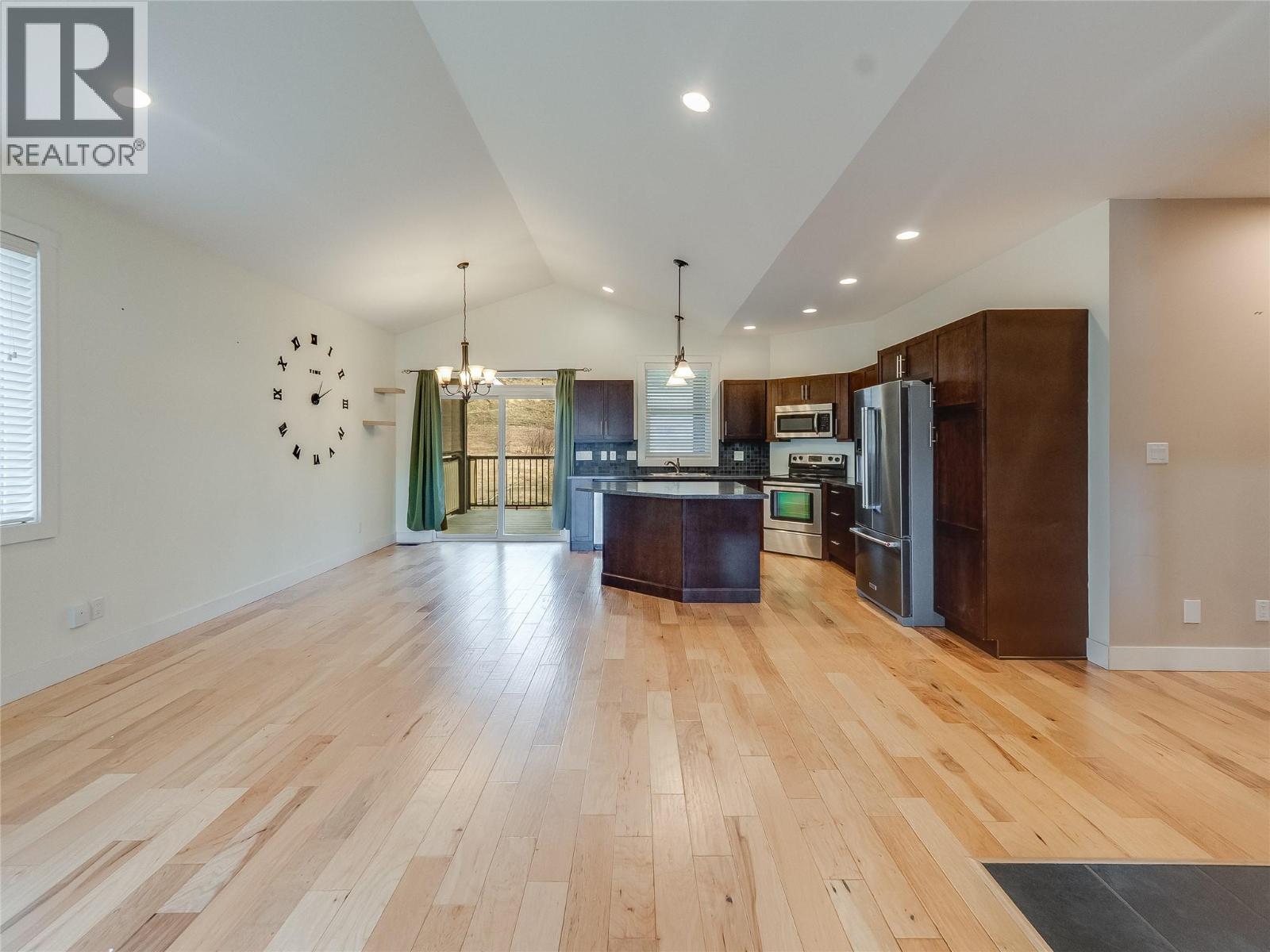 892 Waterloo Road, Castlegar