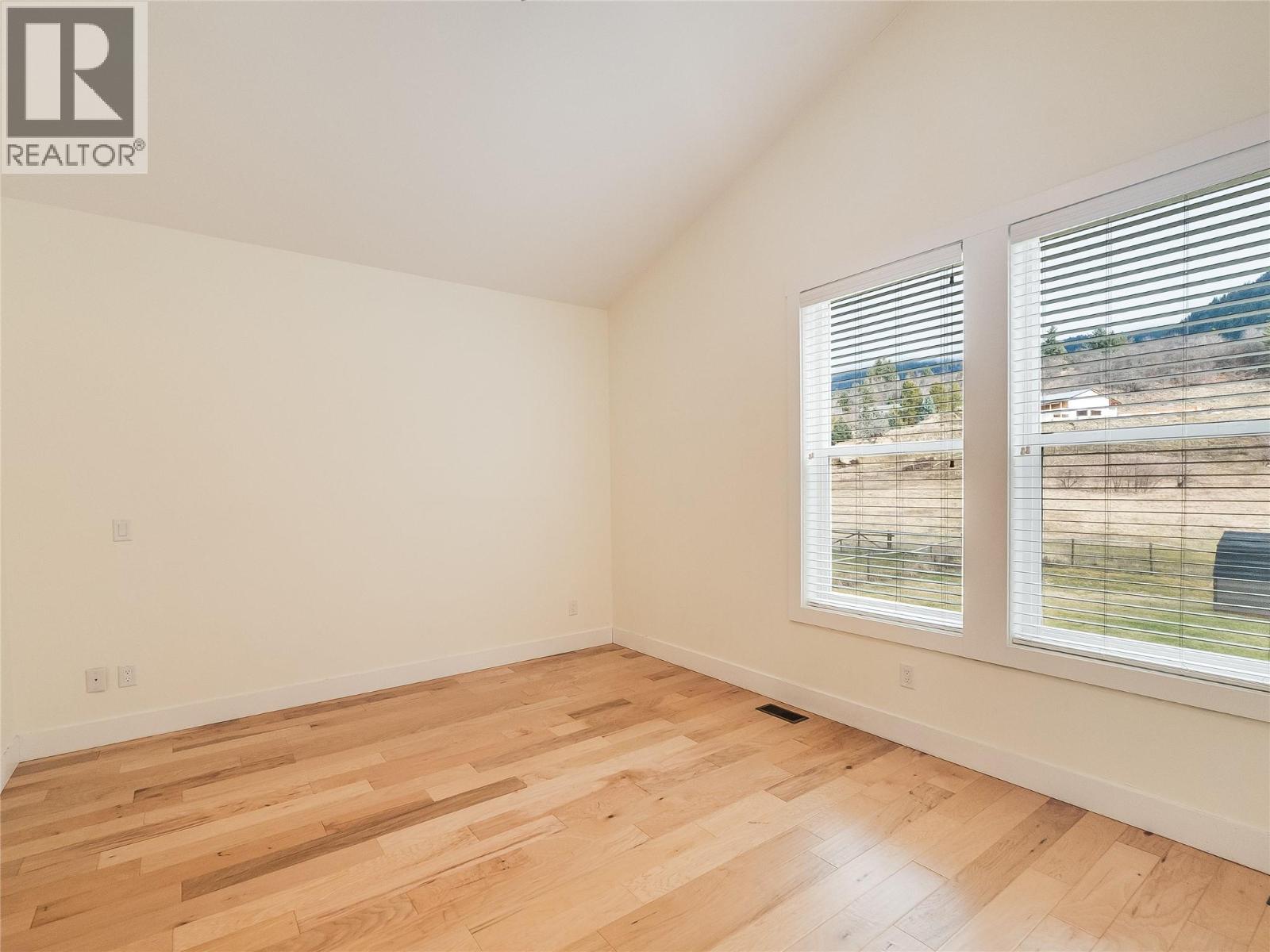 892 Waterloo Road, Castlegar