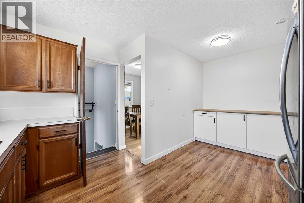 
          208 Silver Valley Rise Northwest
            <br/>
            <span>Calgary</span>
            , 
            <span>AB</span>
             <span>T3B4B2</span>
         - Photo 10