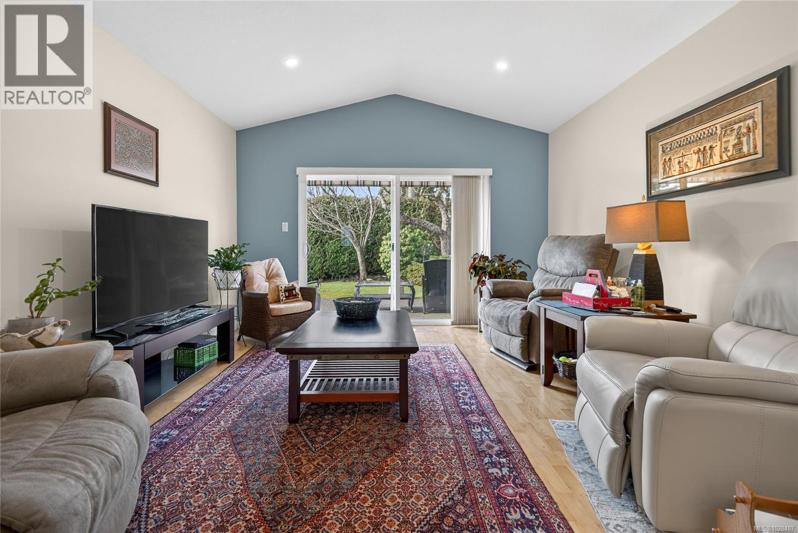 #119 2077 ST. ANDREWS WAY - 21