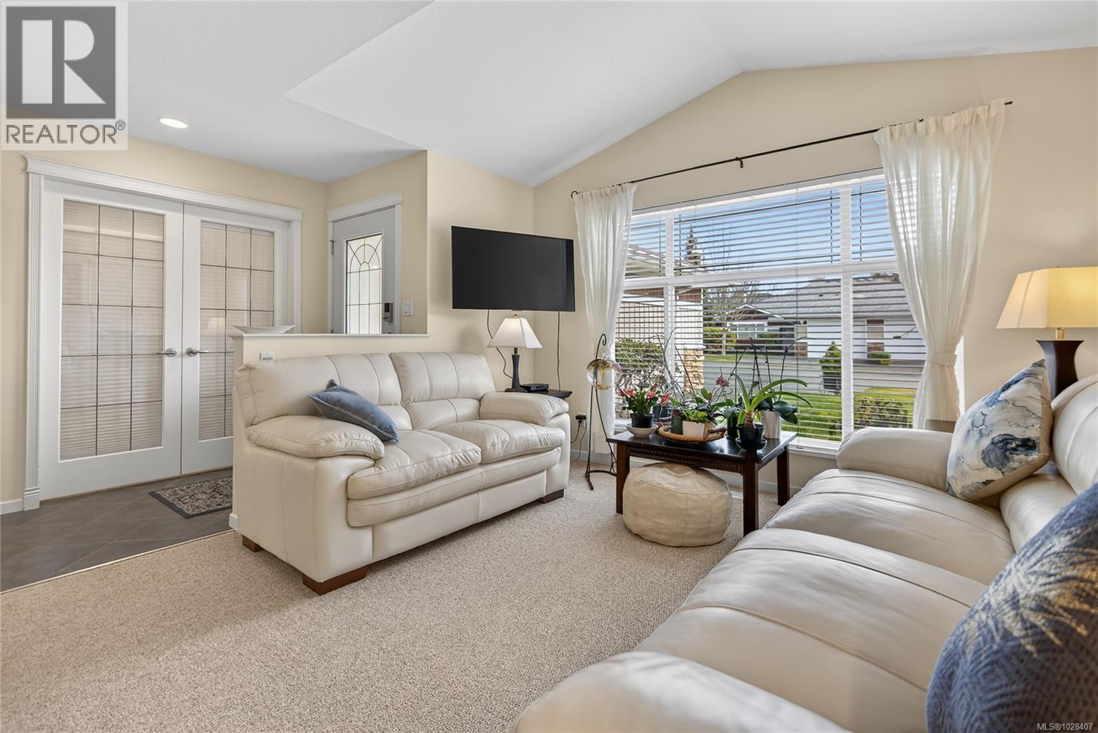 #119 2077 ST. ANDREWS WAY - 26