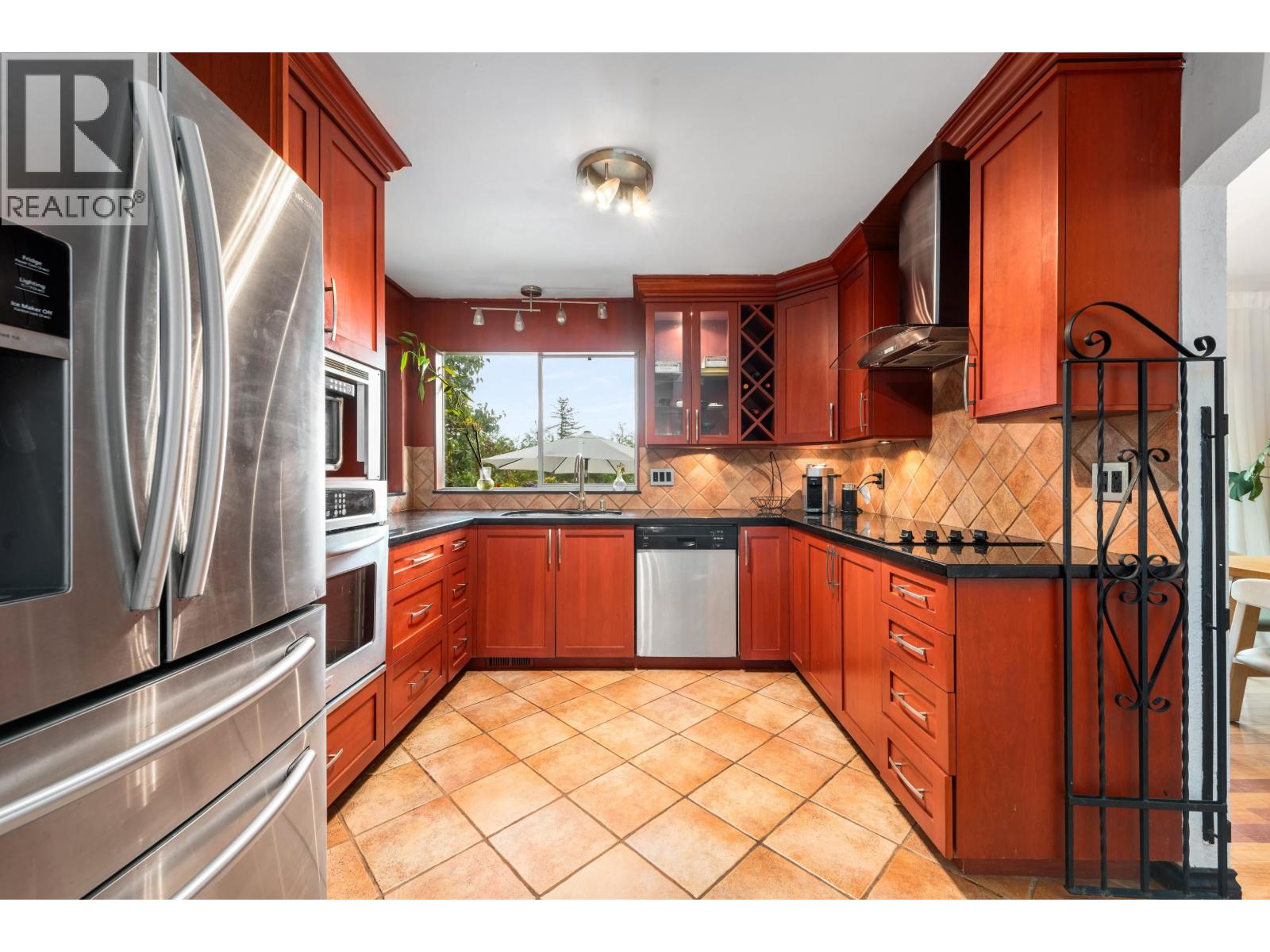 1128 FRASERVIEW STREET, Port Coquitlam