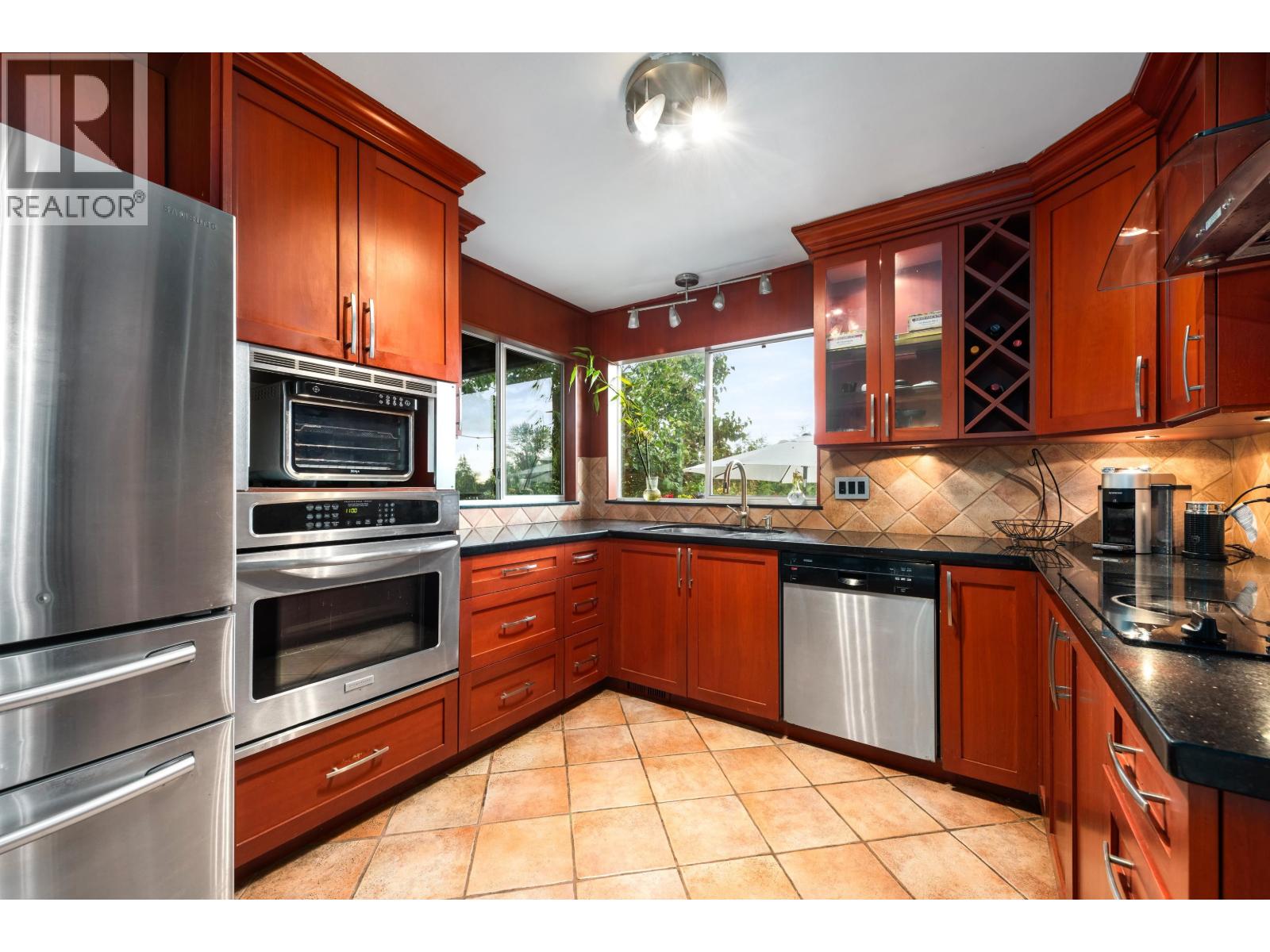 1128 FRASERVIEW STREET, Port Coquitlam