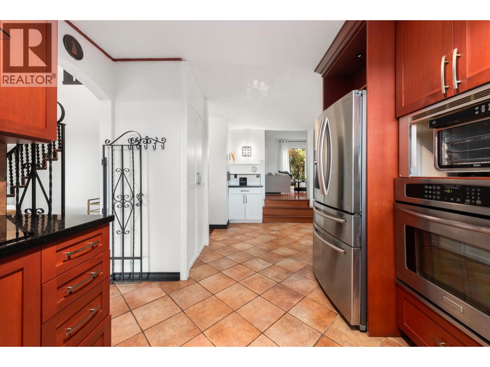 1128 FRASERVIEW STREET, Port Coquitlam
