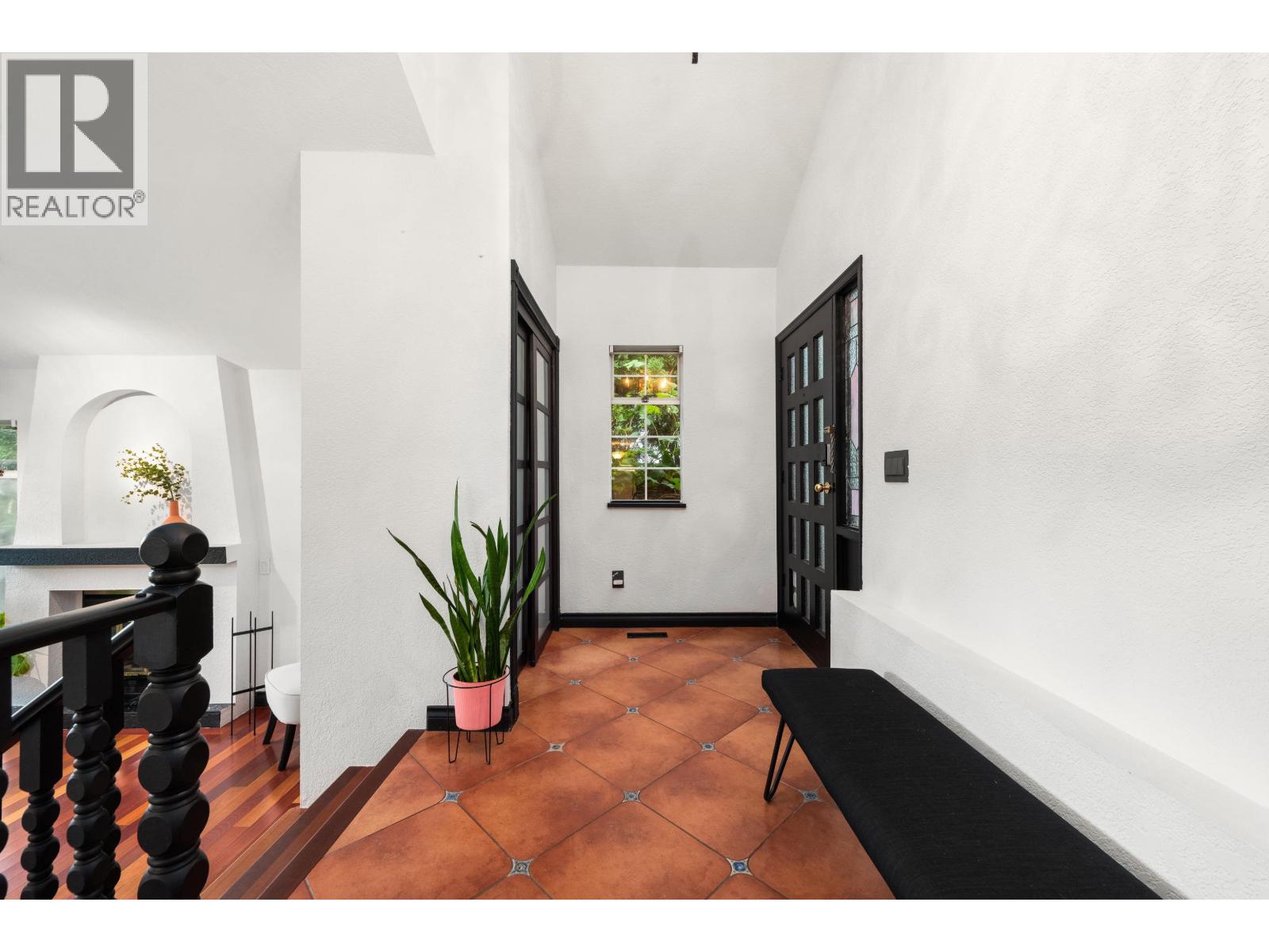 1128 FRASERVIEW Street - photo 2