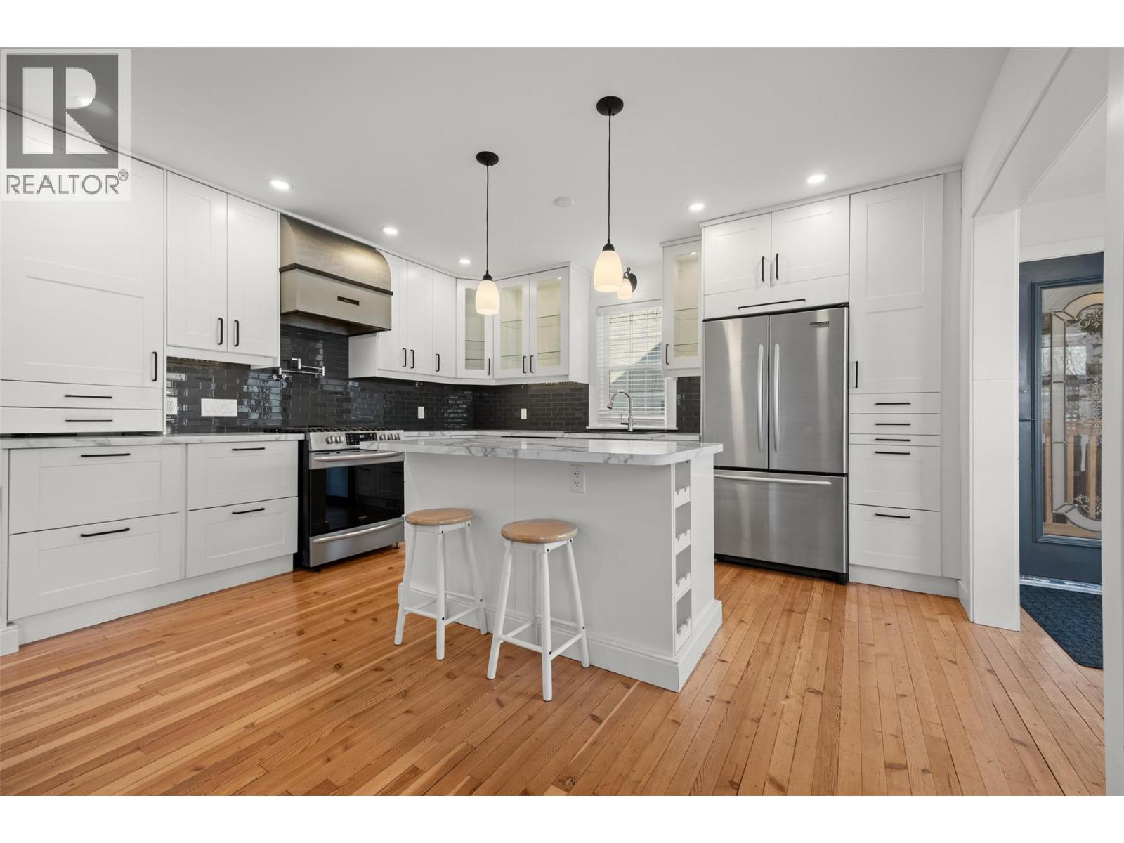 828 Sutherland Avenue, Kelowna