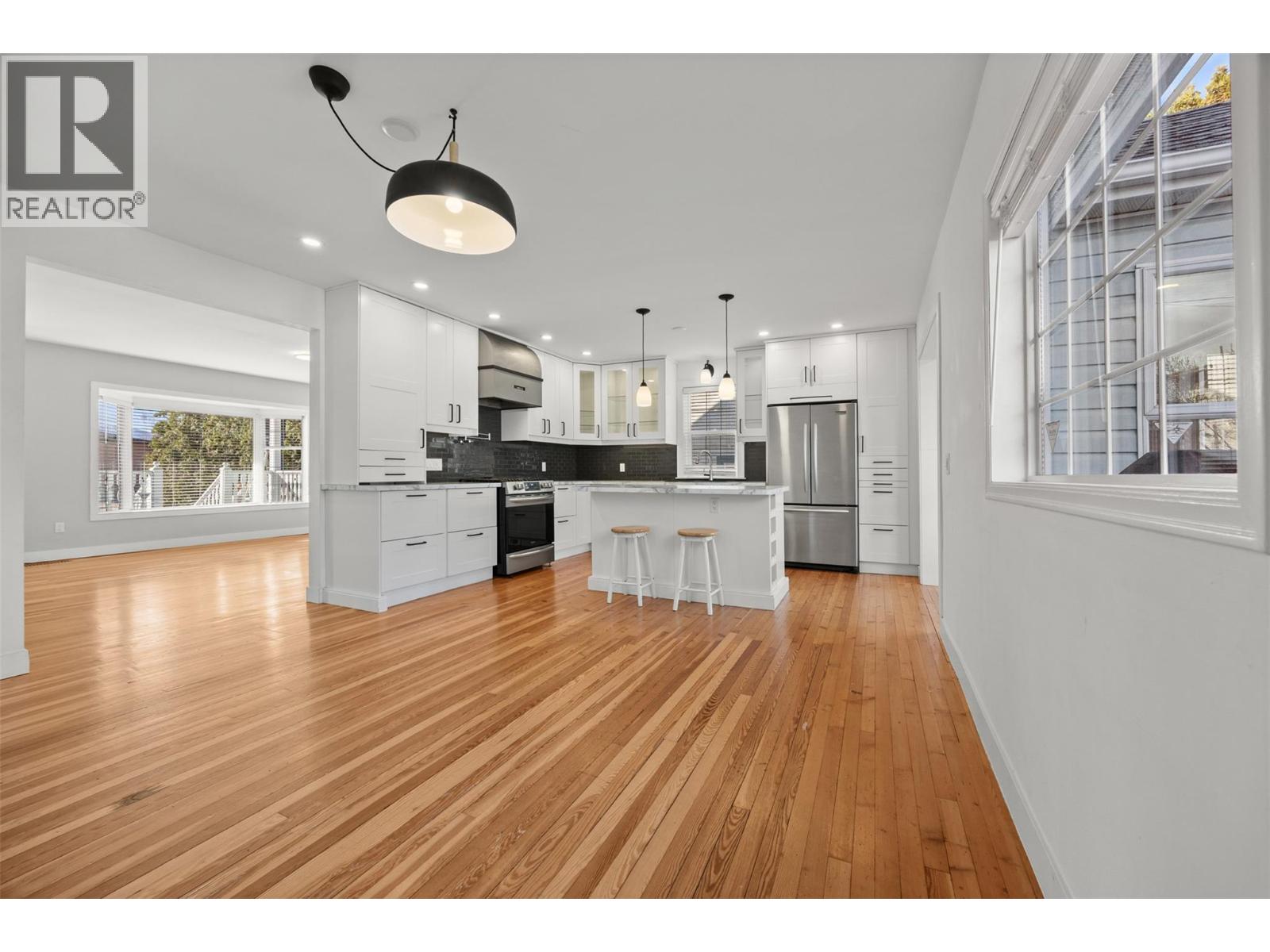 828 Sutherland Avenue, Kelowna