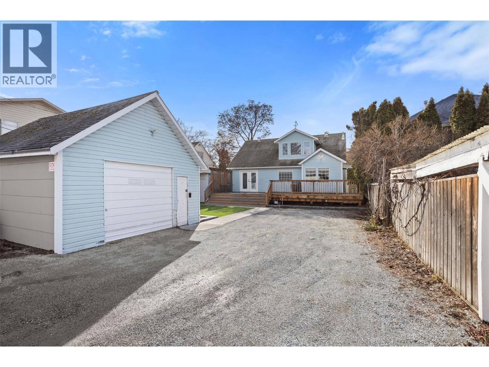 828 Sutherland Avenue, Kelowna