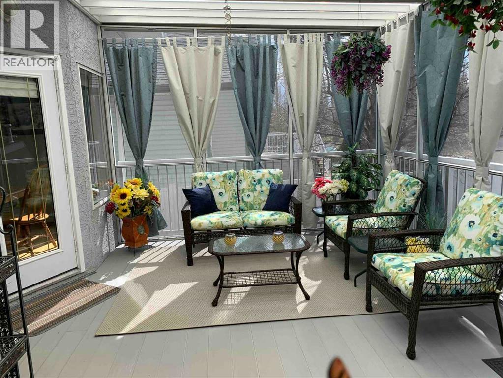 
          52 Cambridge Glen Drive
            <br/>
            <span>Strathmore</span>
            , 
            <span>AB</span>
             <span>T1P1N3</span>
         - Photo 17