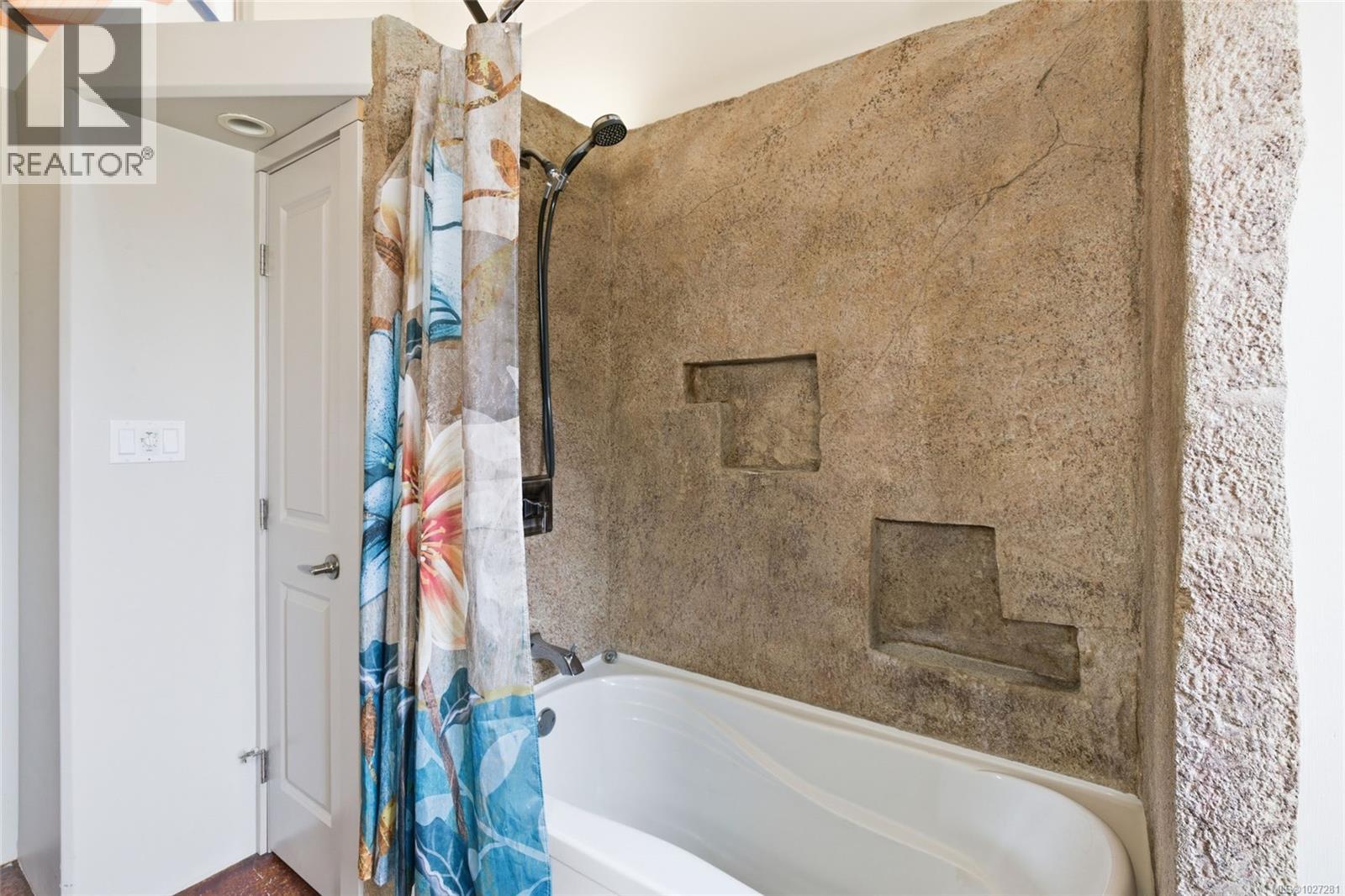 1425 BENZON CRES - 30