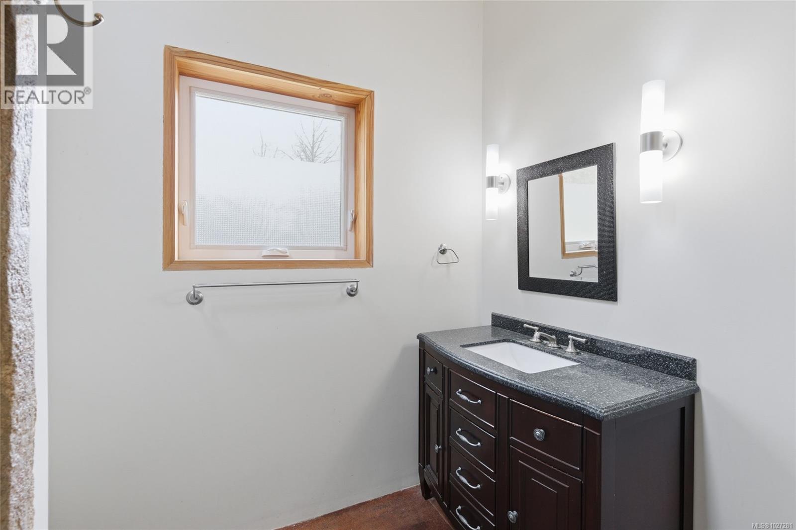 1425 BENZON CRES - 39