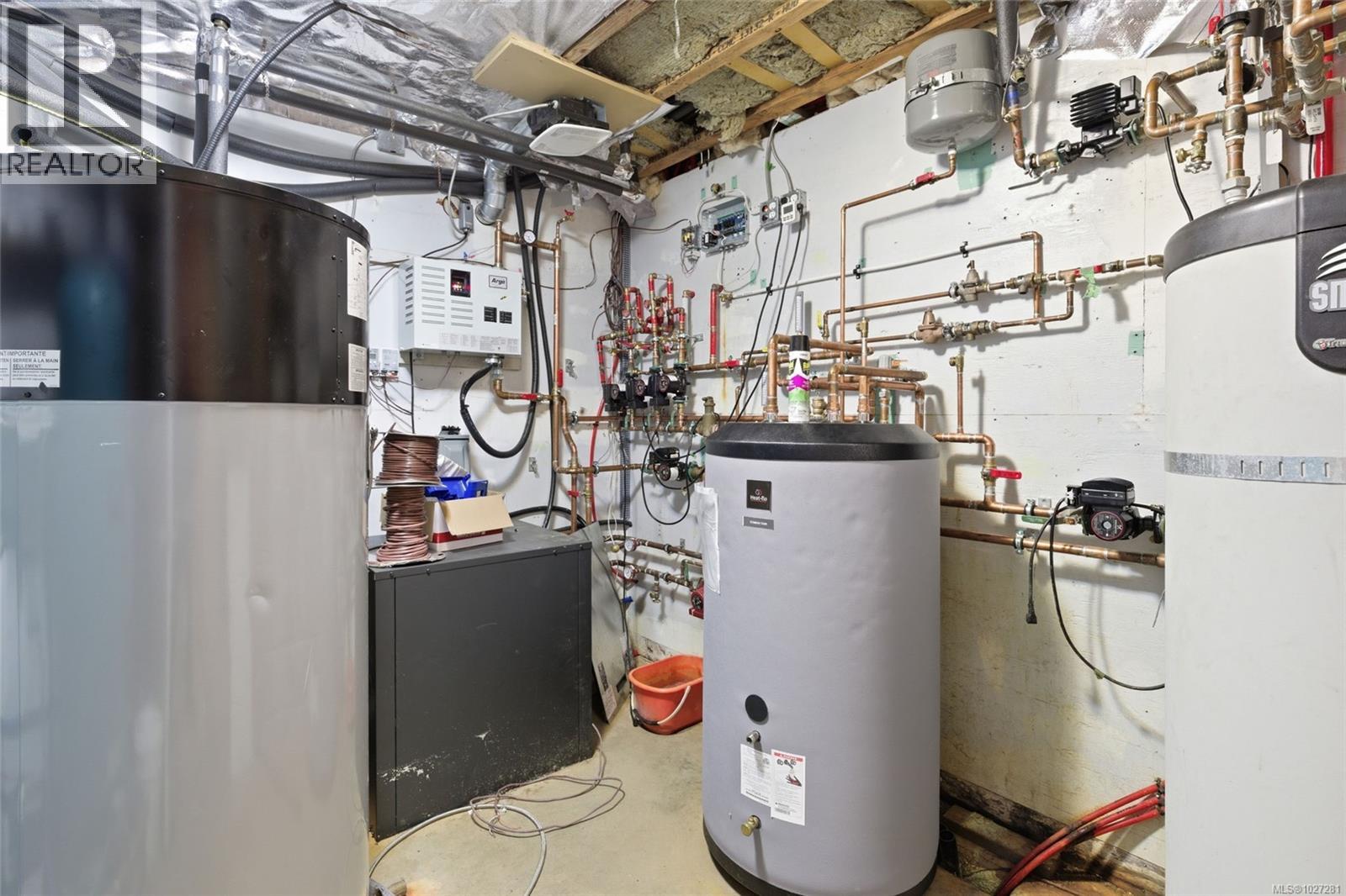 1425 BENZON CRES - 31