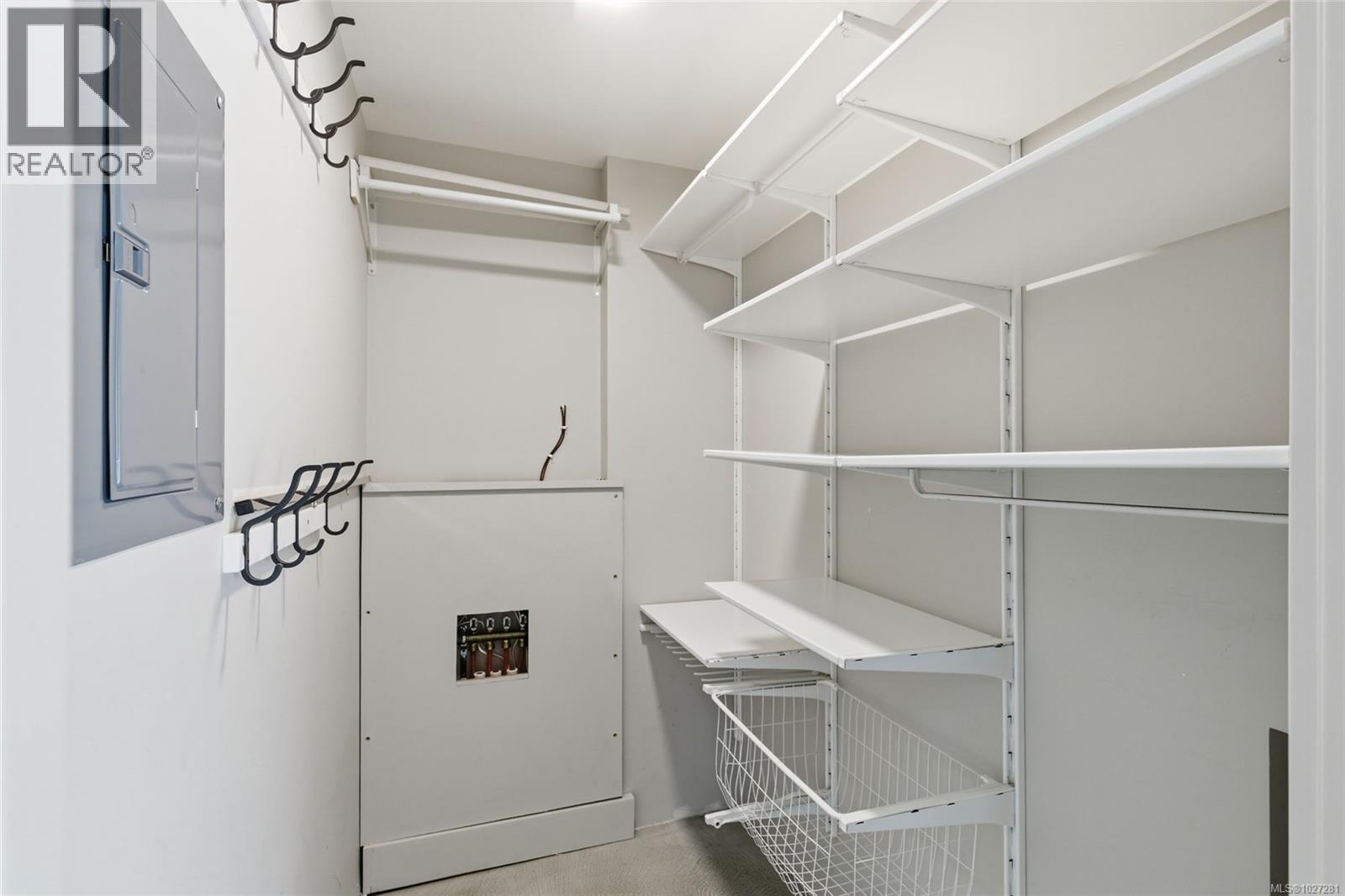 1425 BENZON CRES - 57