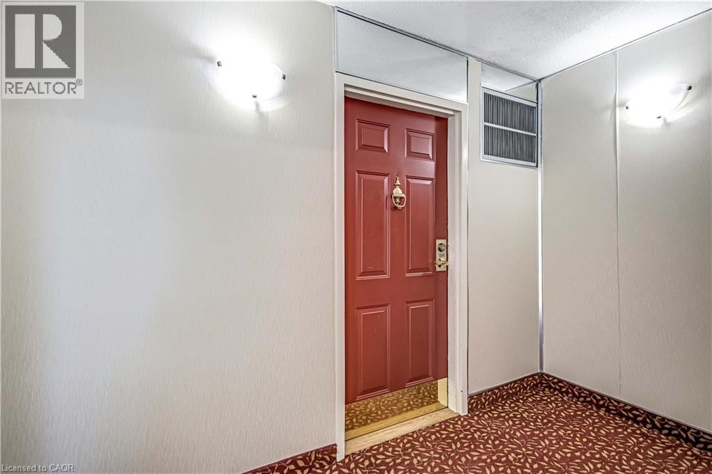 #308 150 WILSON Street W - 13