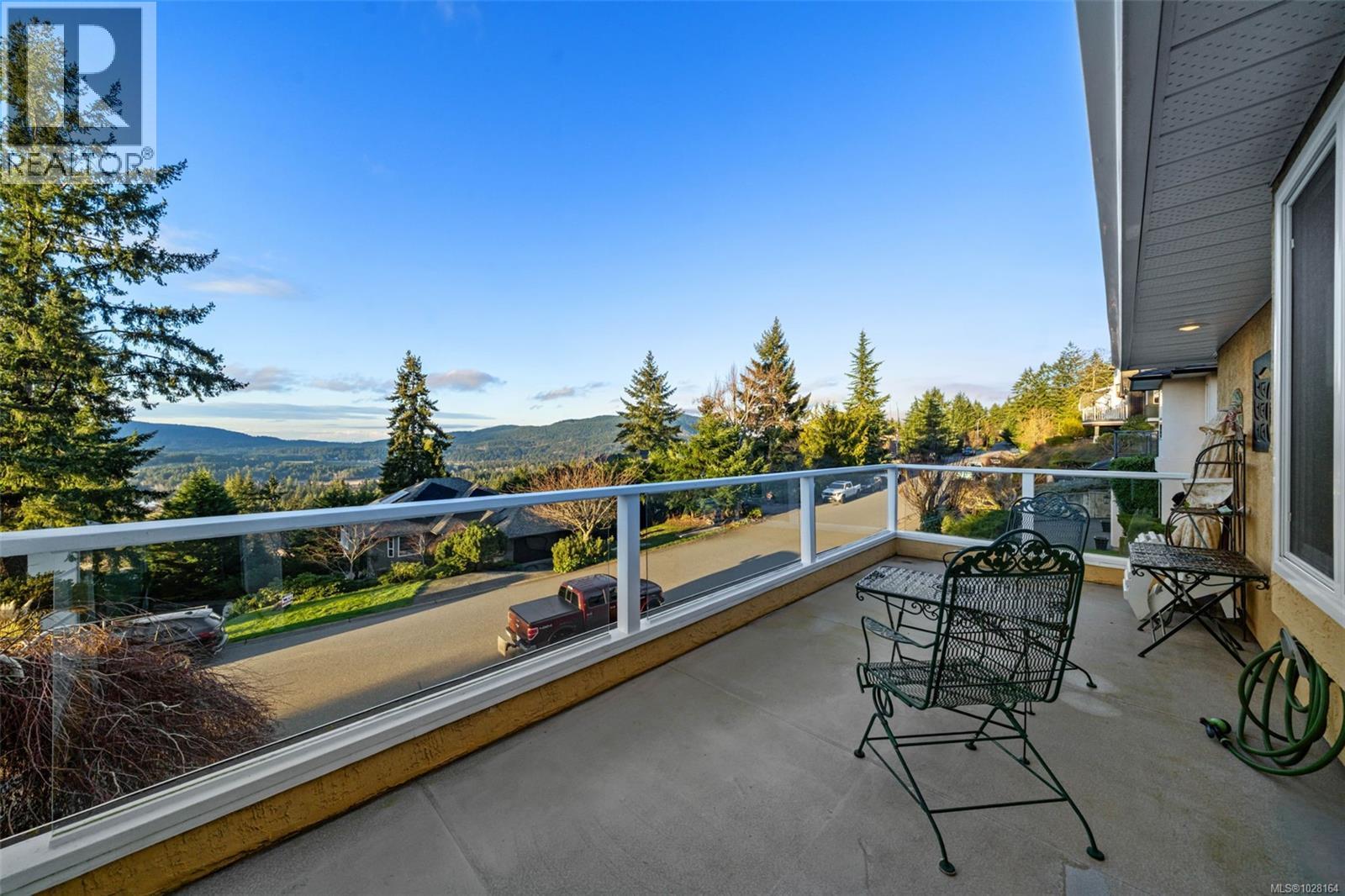 6092 Chippewa Rd, Duncan