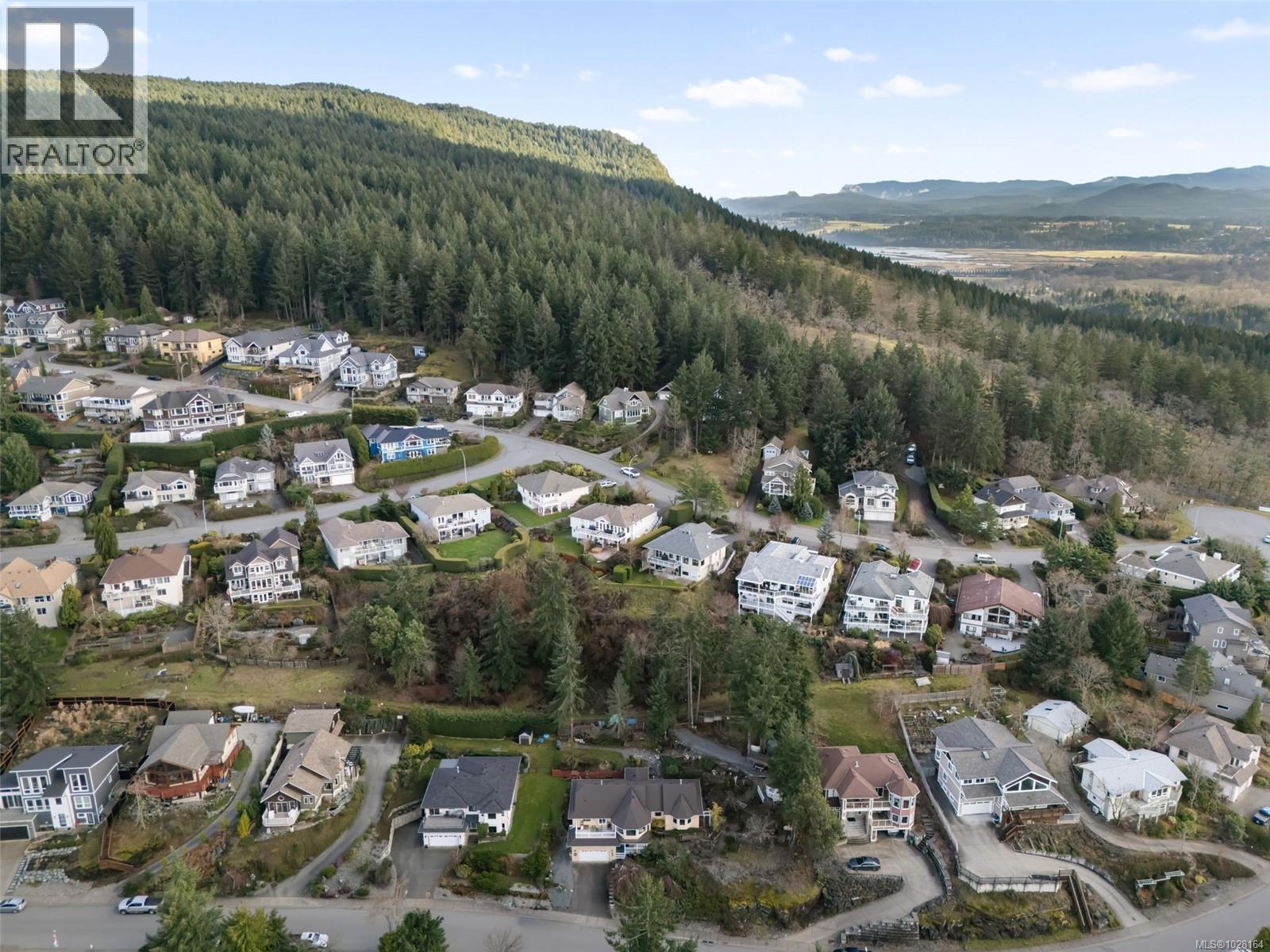 6092 Chippewa Rd, Duncan