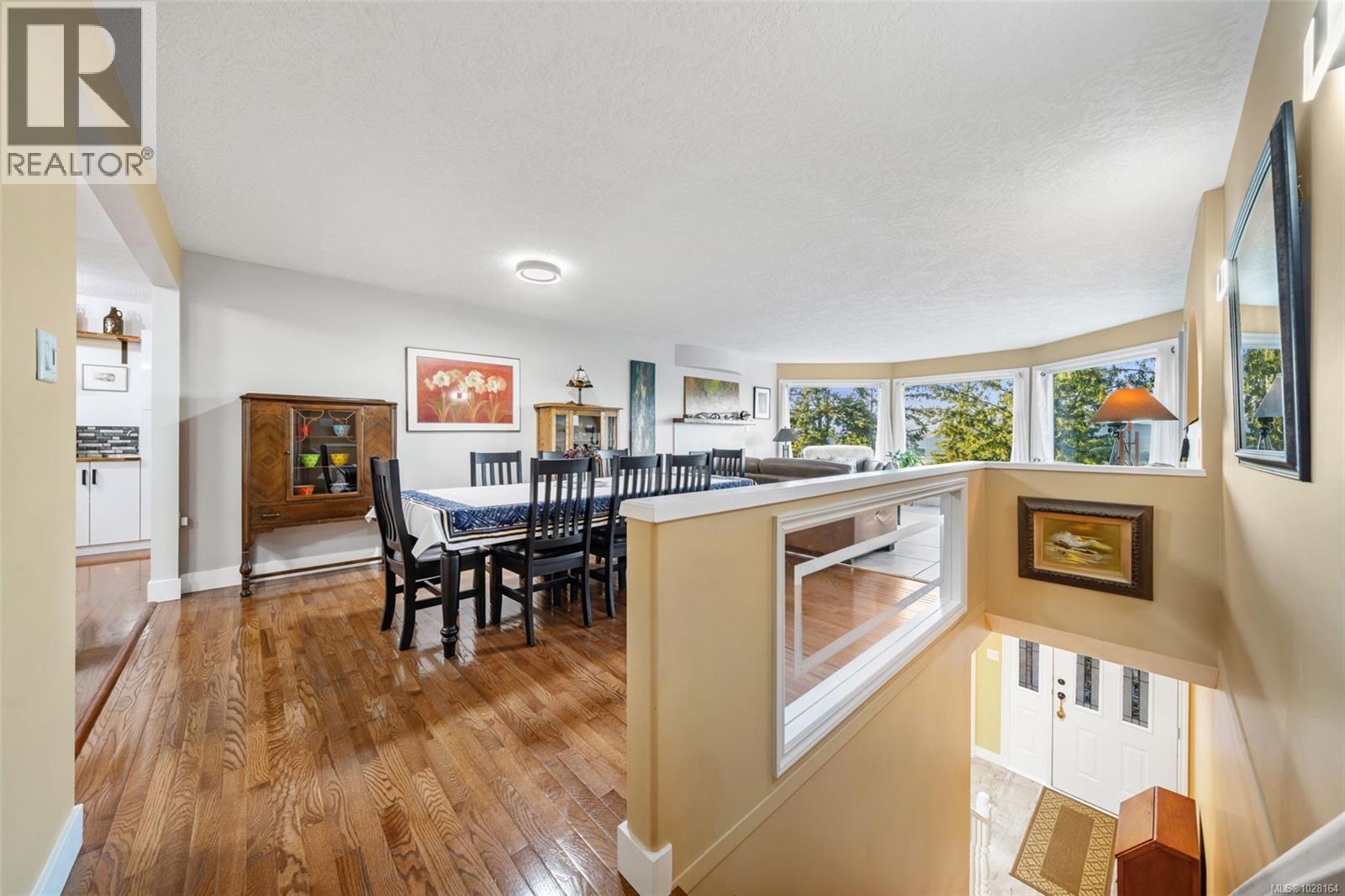 6092 Chippewa Rd, Duncan