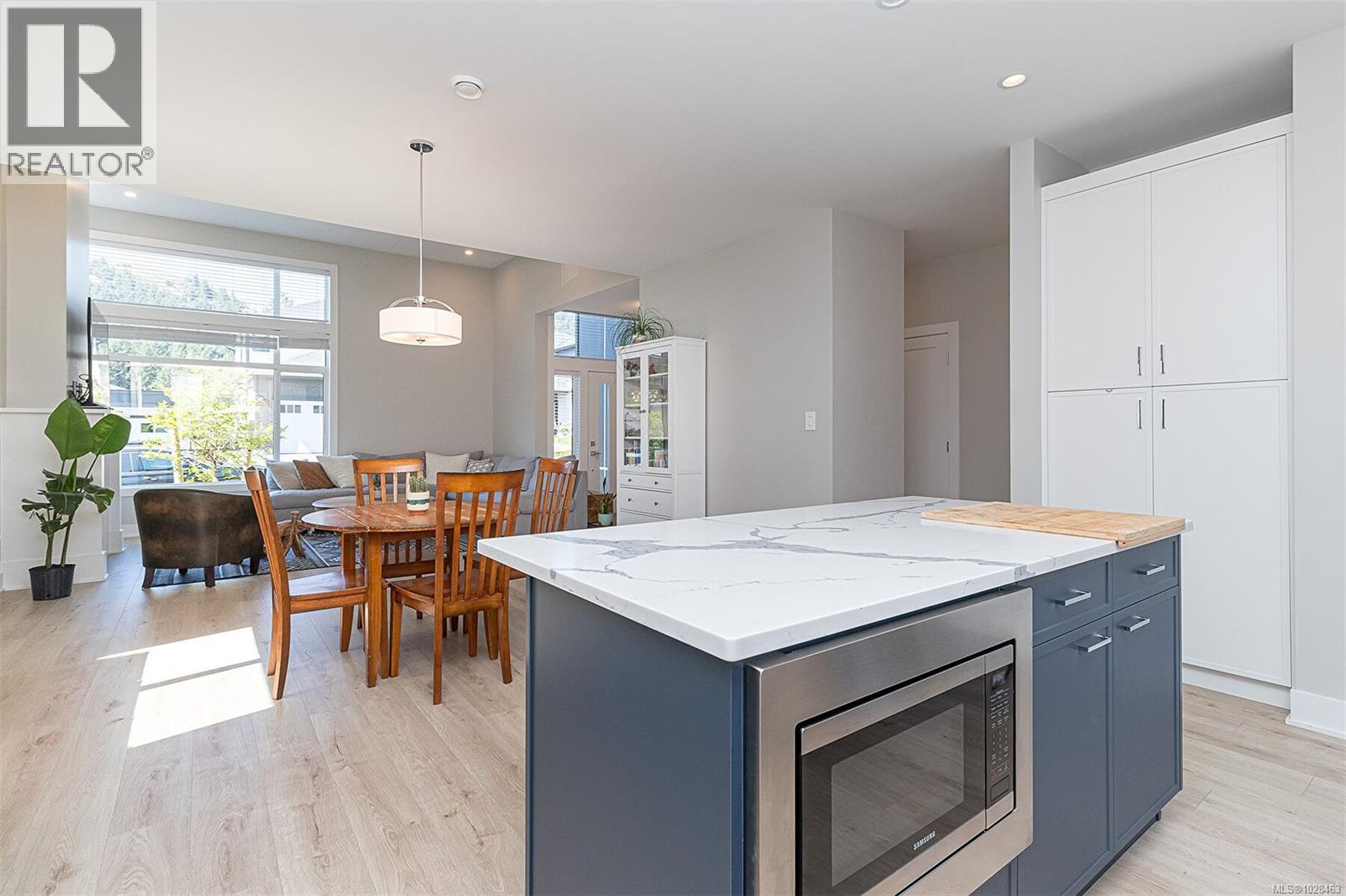  1298 Centauri Drive, Langford