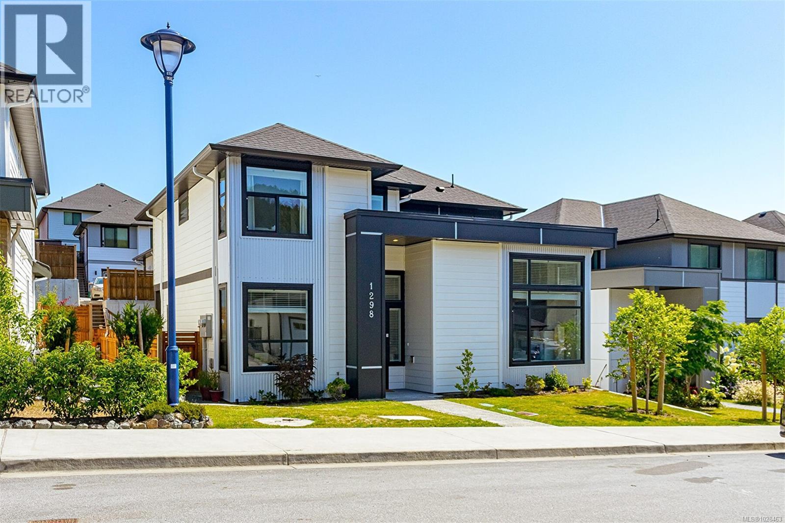  1298 Centauri Drive, Langford