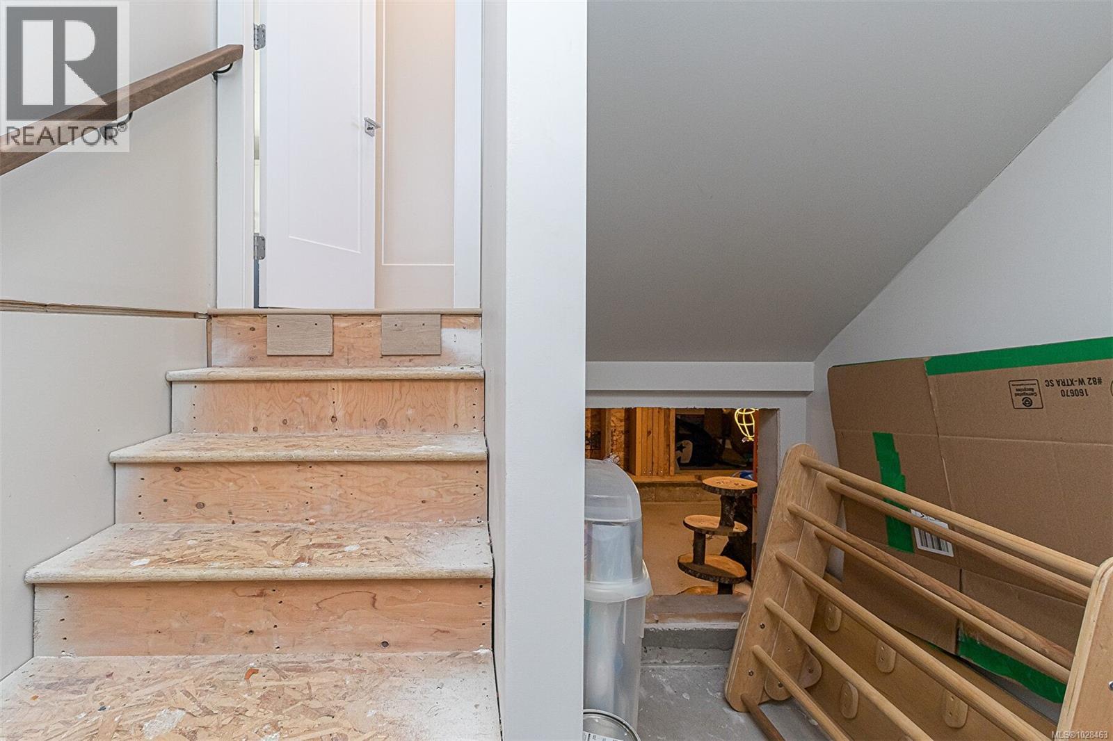  1298 Centauri Drive, Langford