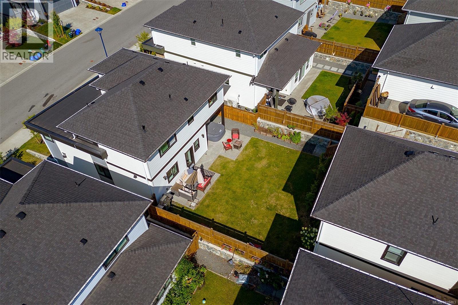  1298 Centauri Drive, Langford