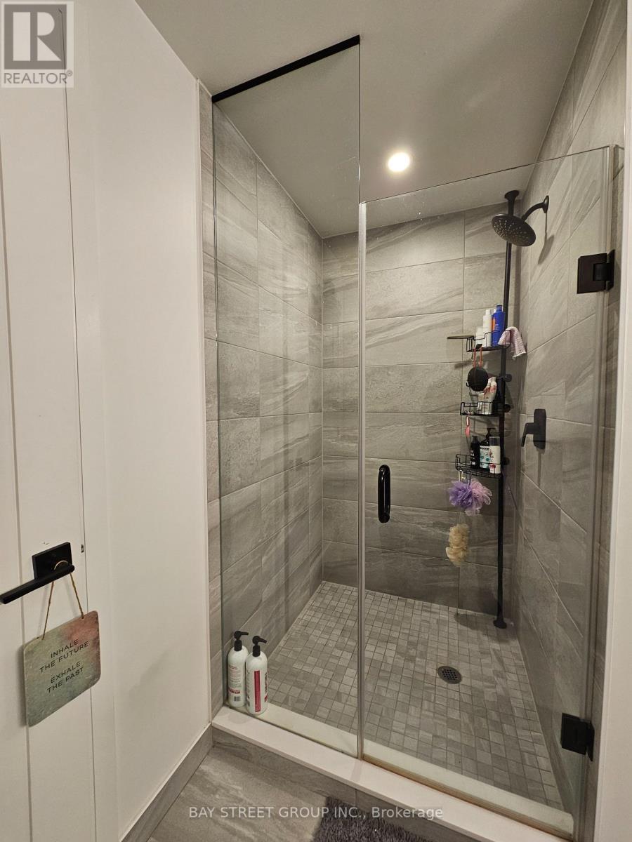 #801 2369 DANFORTH AVENUE - 13