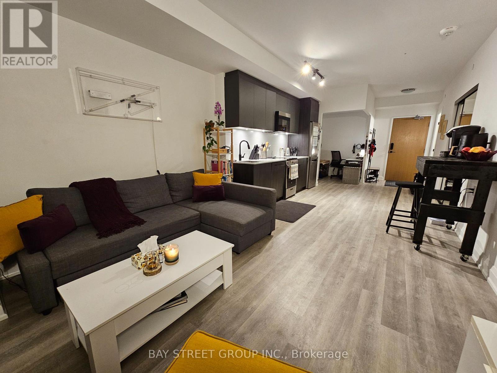 #801 2369 DANFORTH AVENUE - 7